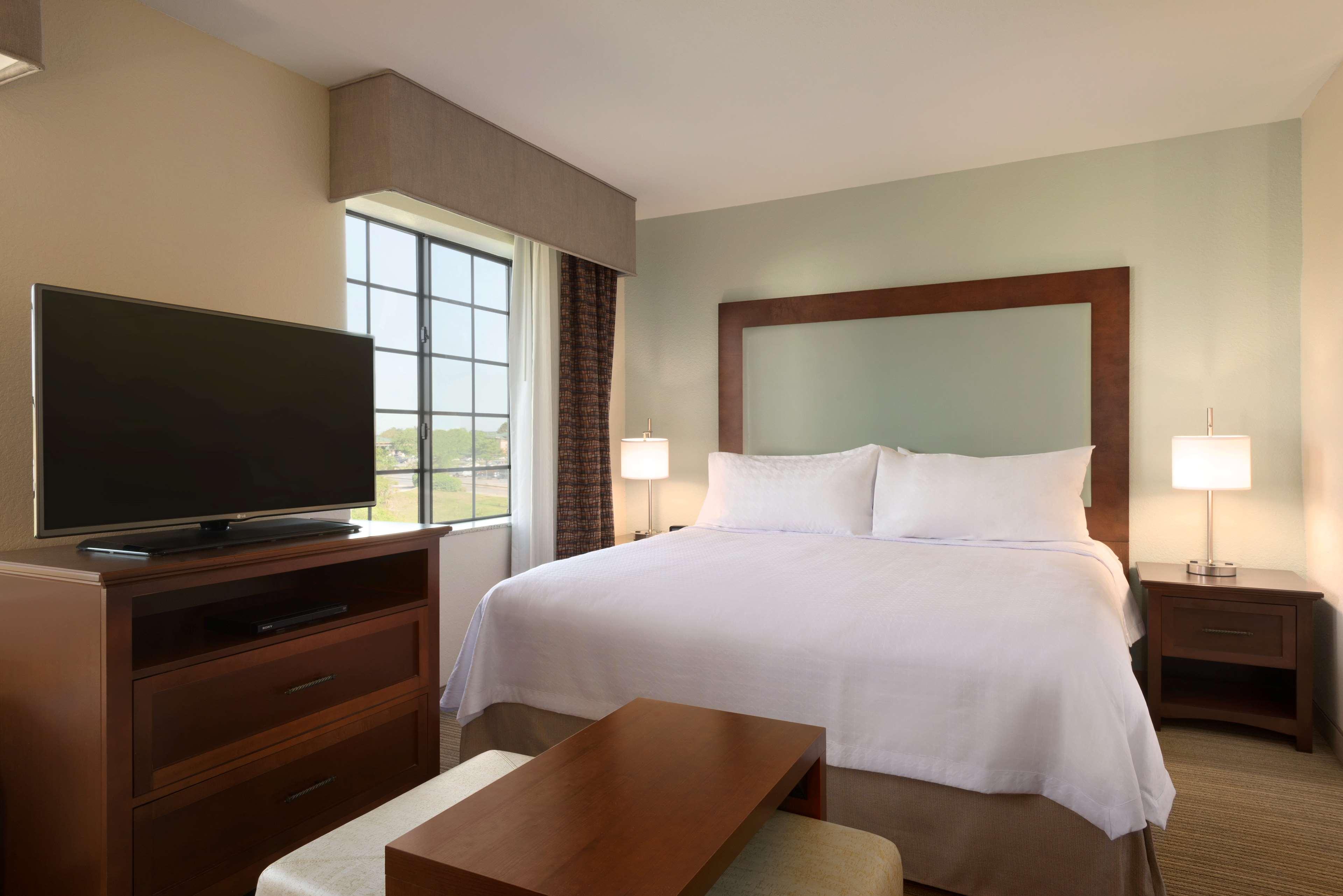 Studio King Bed Non Smoking