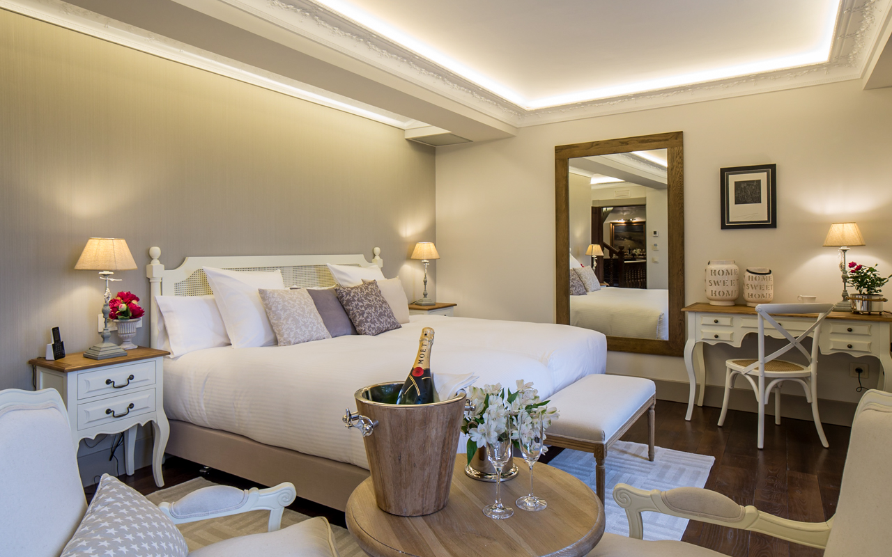 Double or Twin Deluxe