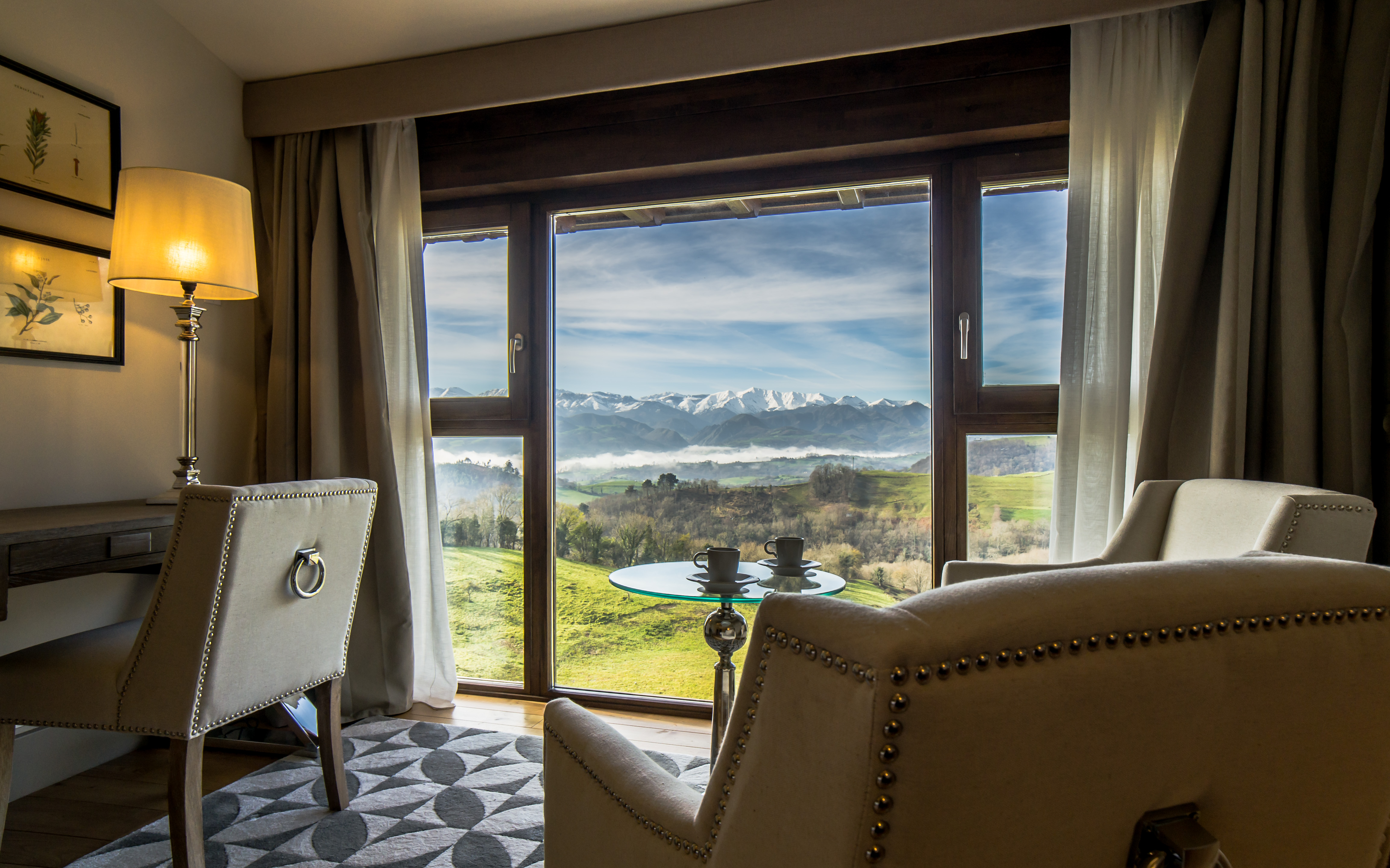 Double or Twin Mountain View