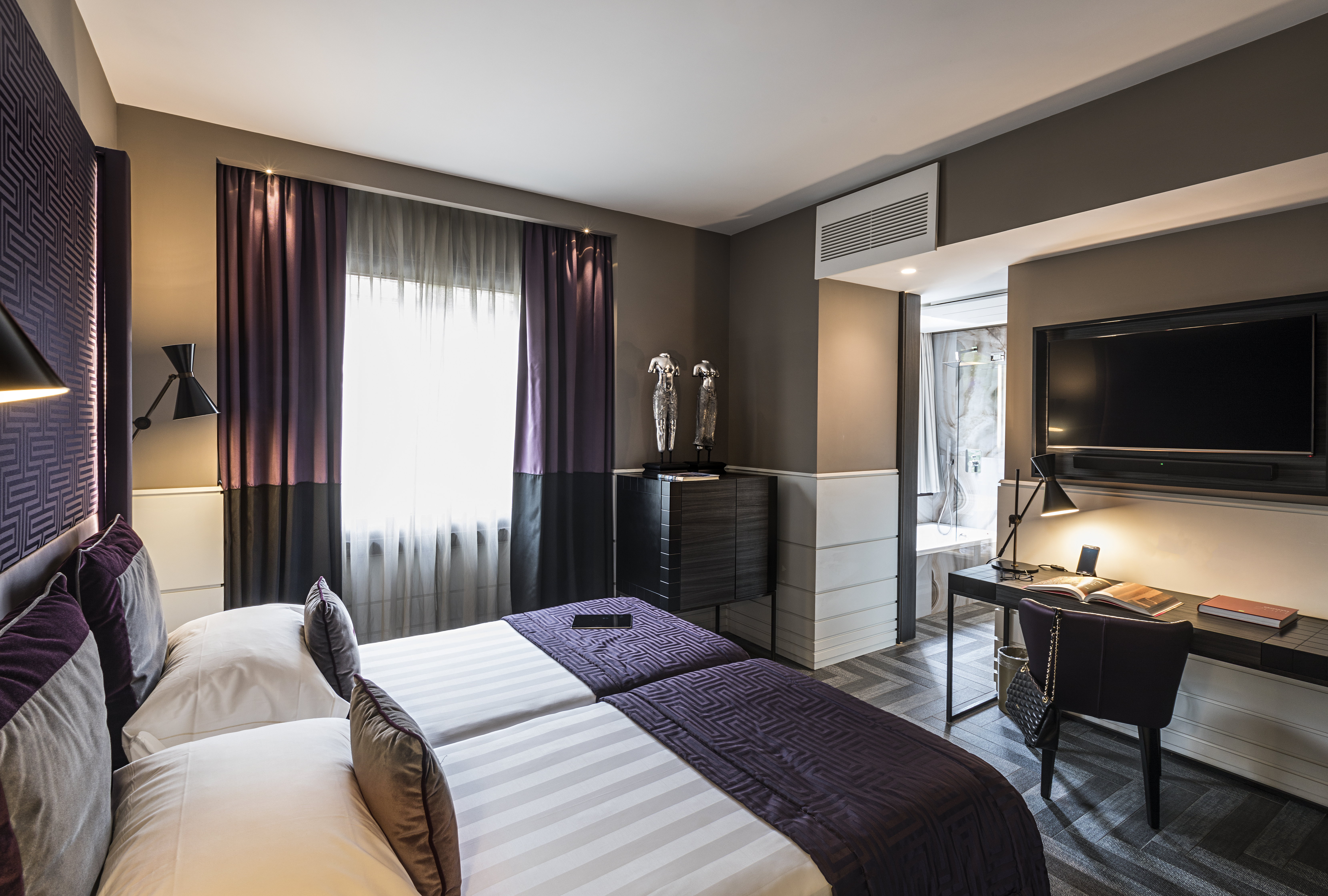 Double King Size Bed