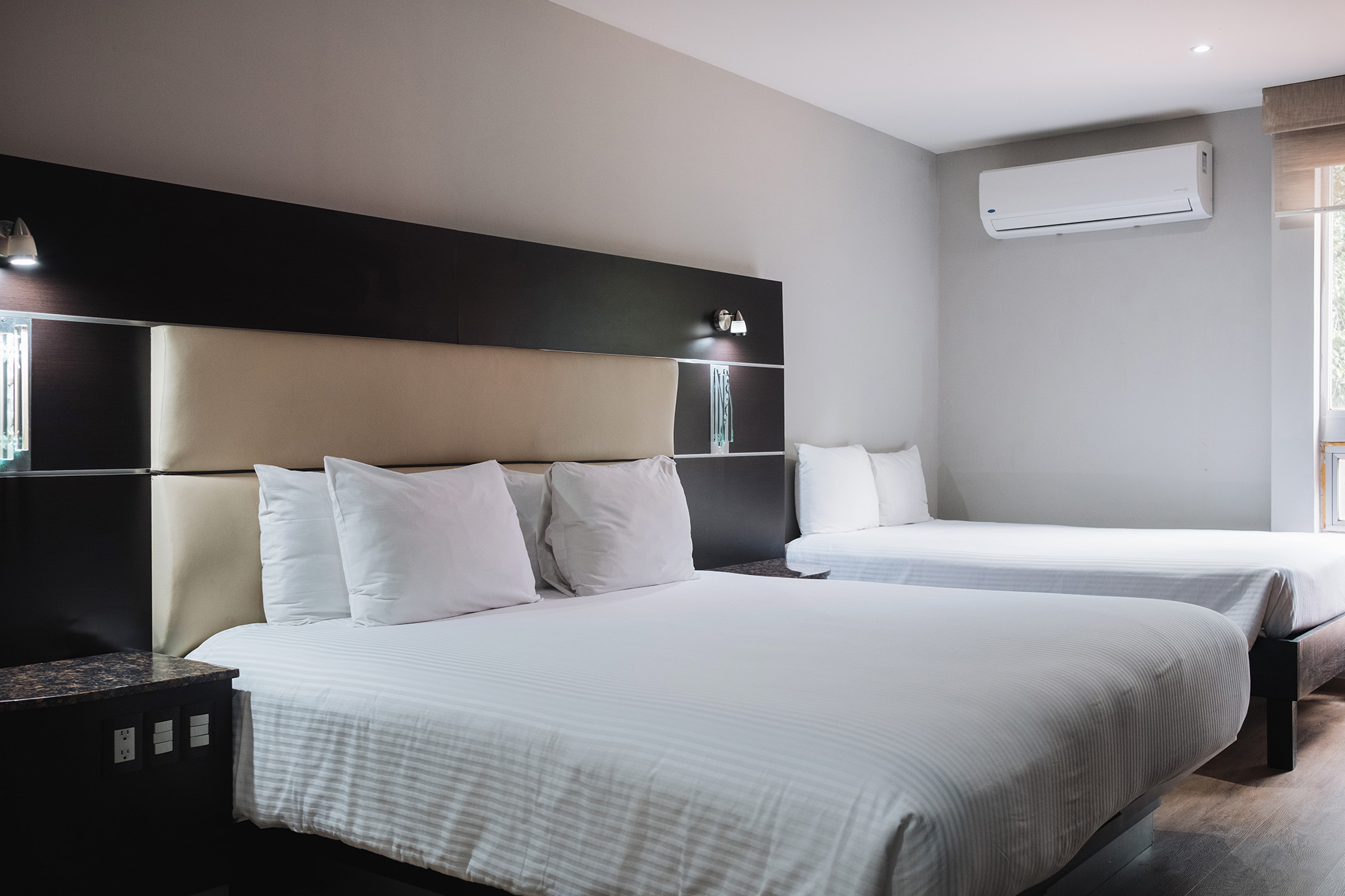 Family Room Capacity 4