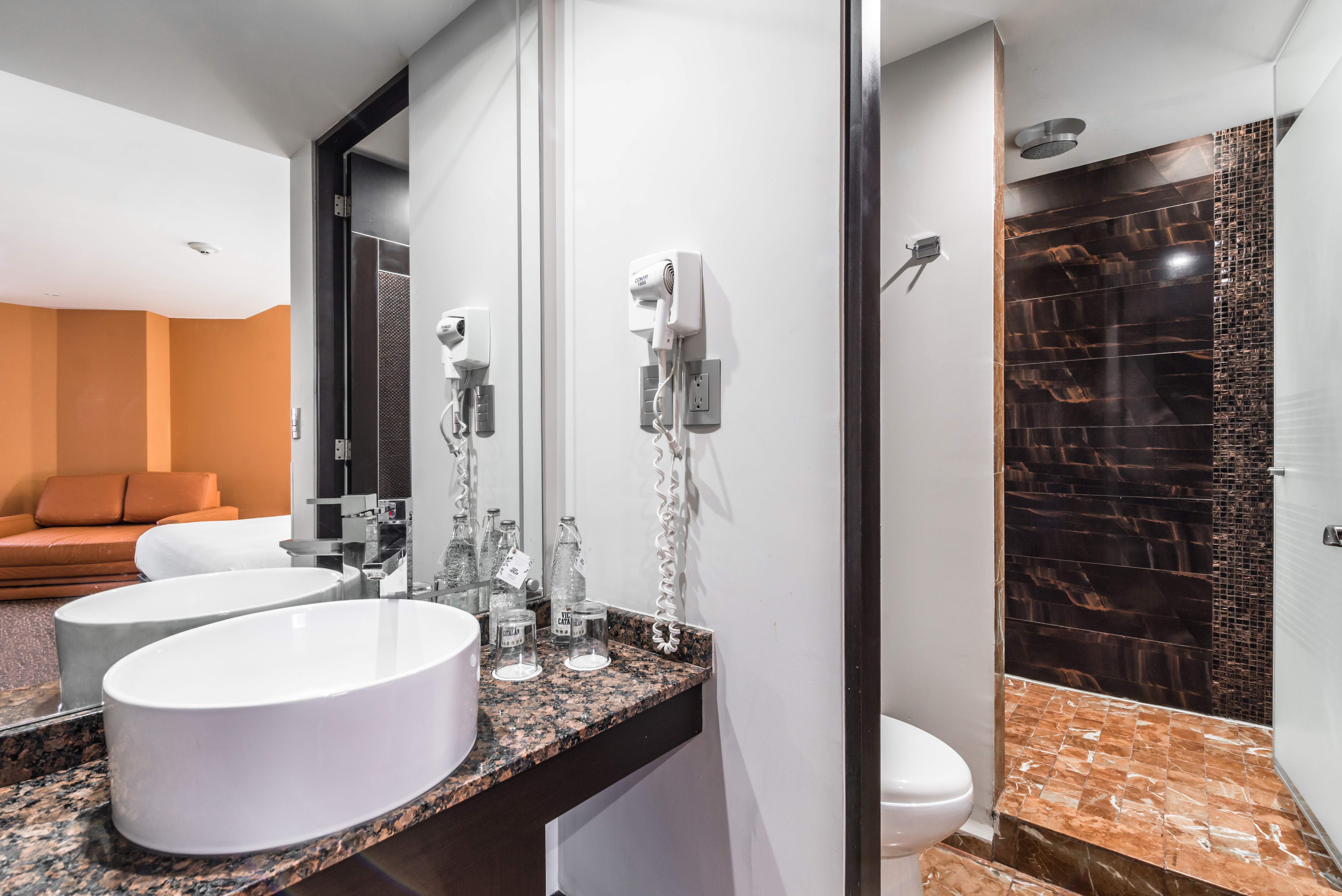 Family Room Capacity 3