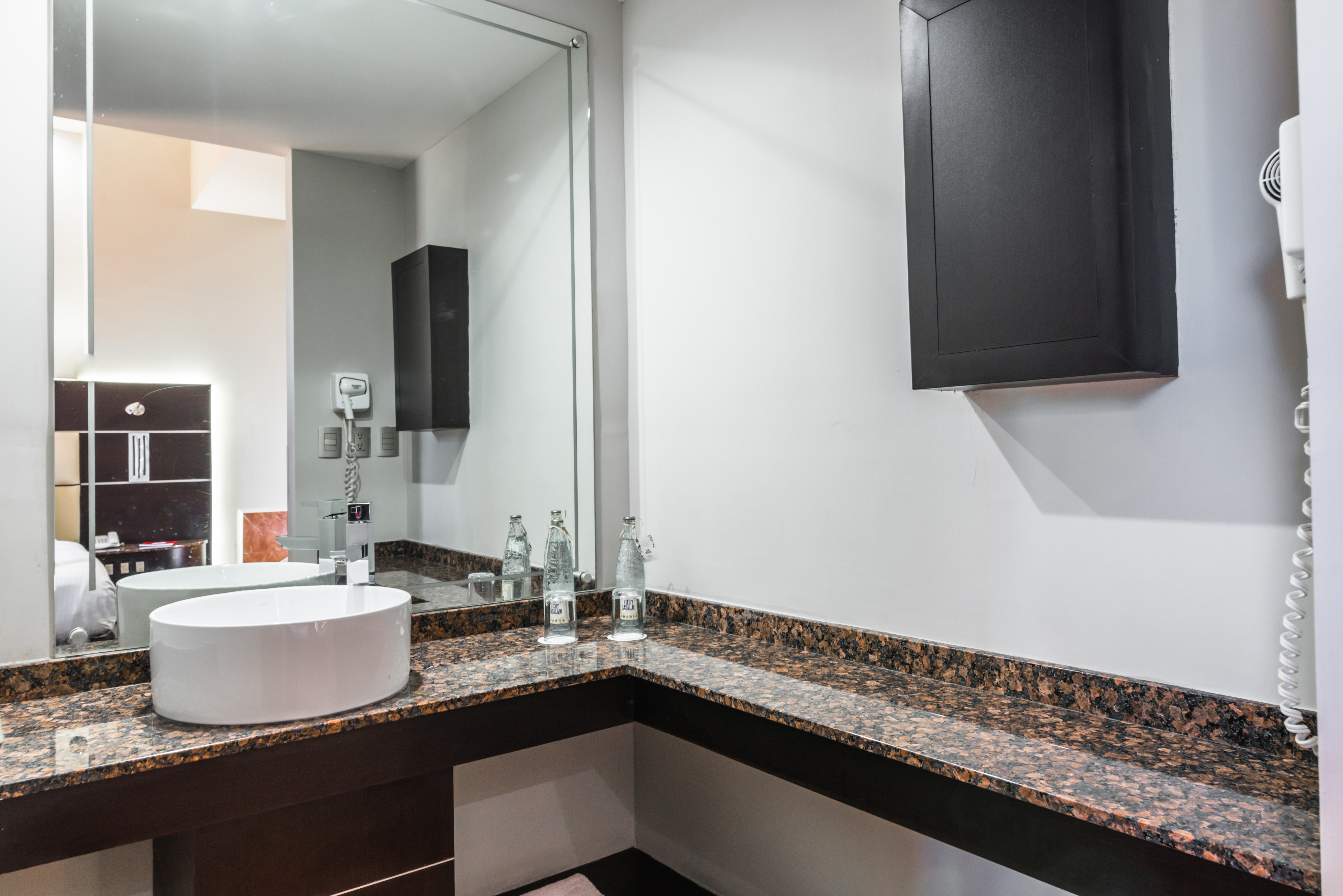 Family Room Capacity 4