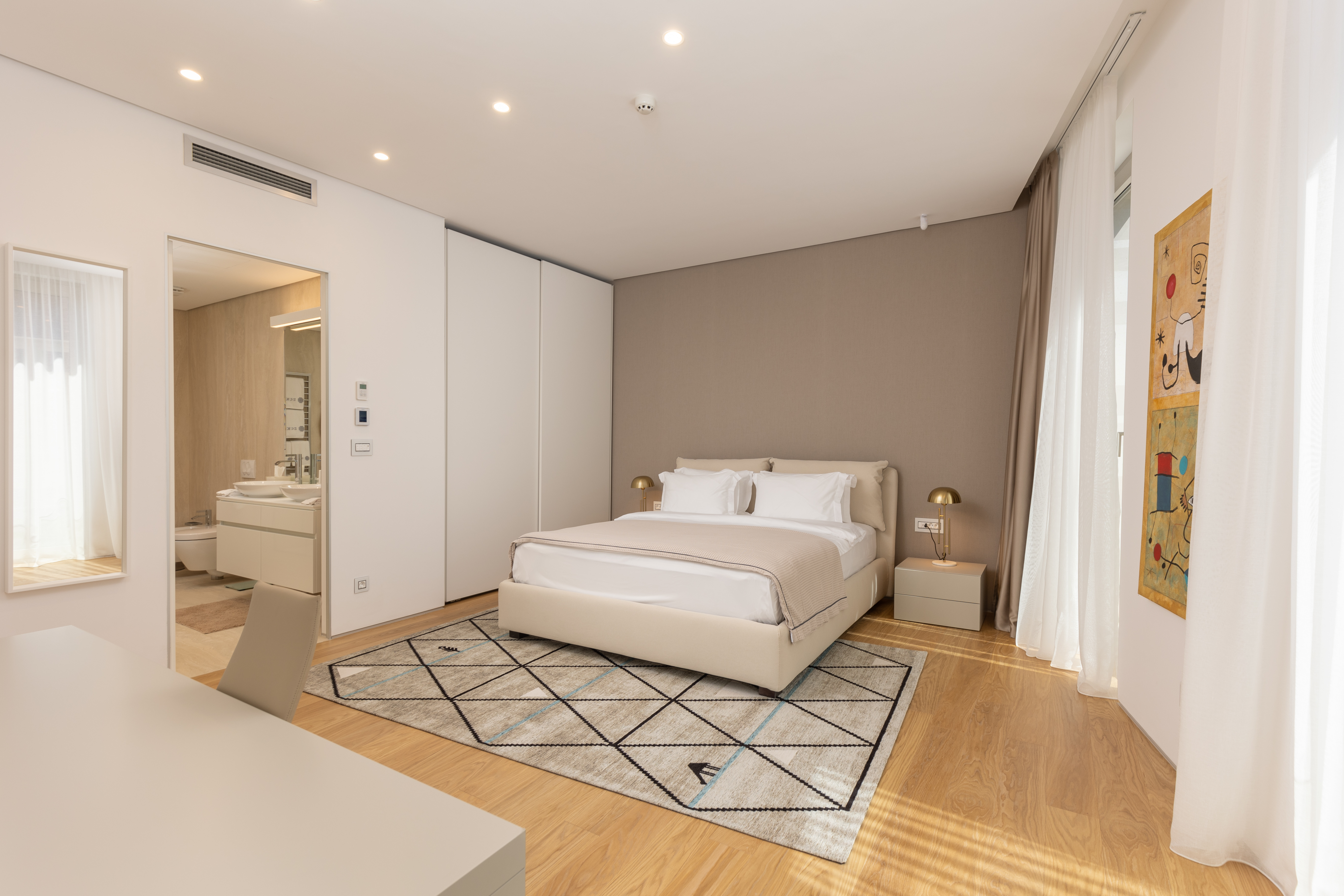 Suite Four Bedrooms