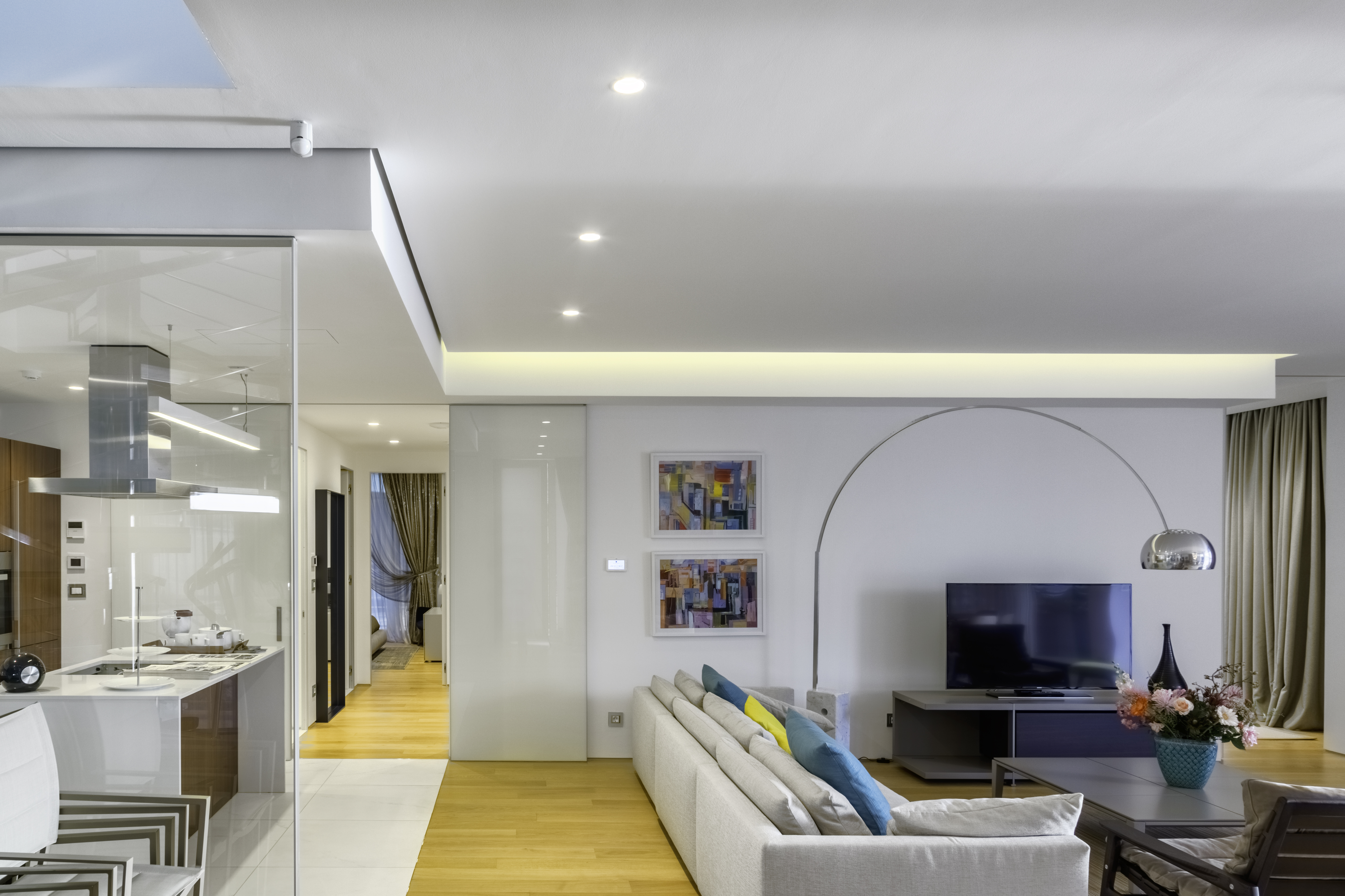 Suite Capacity 6 Three Bedroom