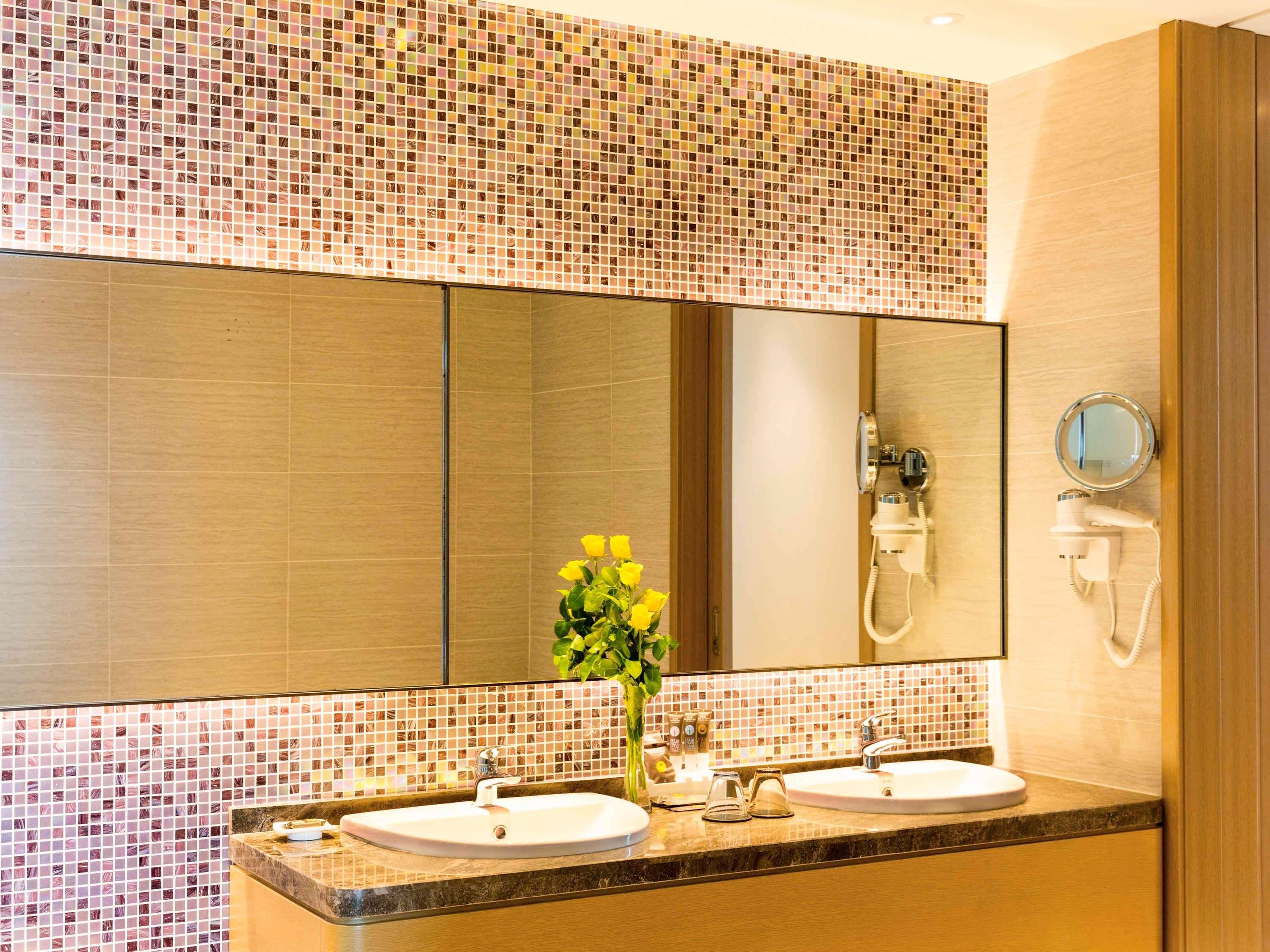 Junior Suite King Size Bed