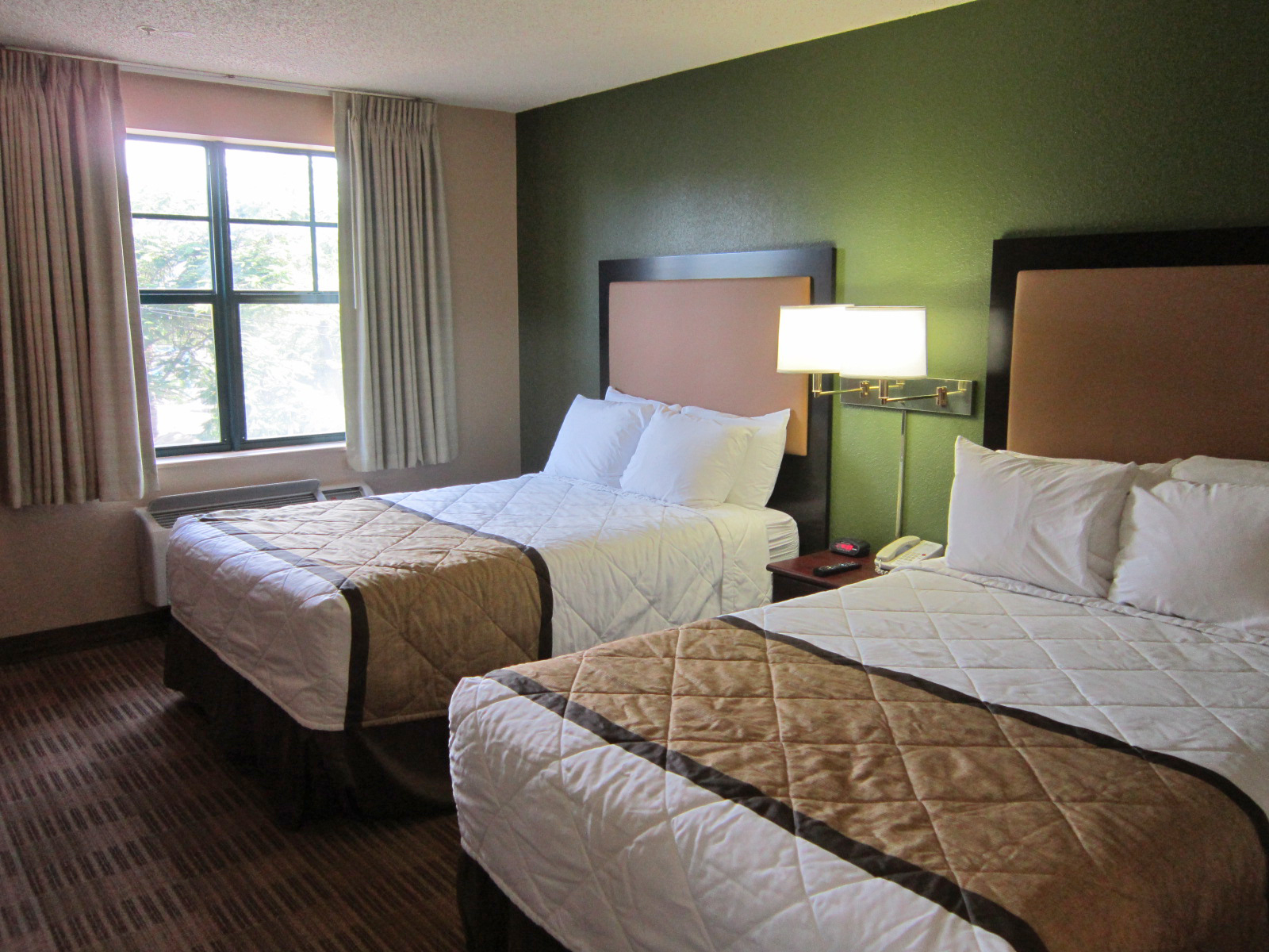 Studio Two Double Beds