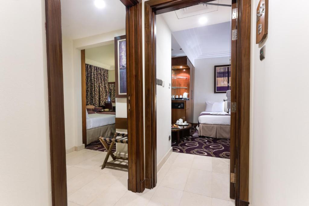 Family Room City View