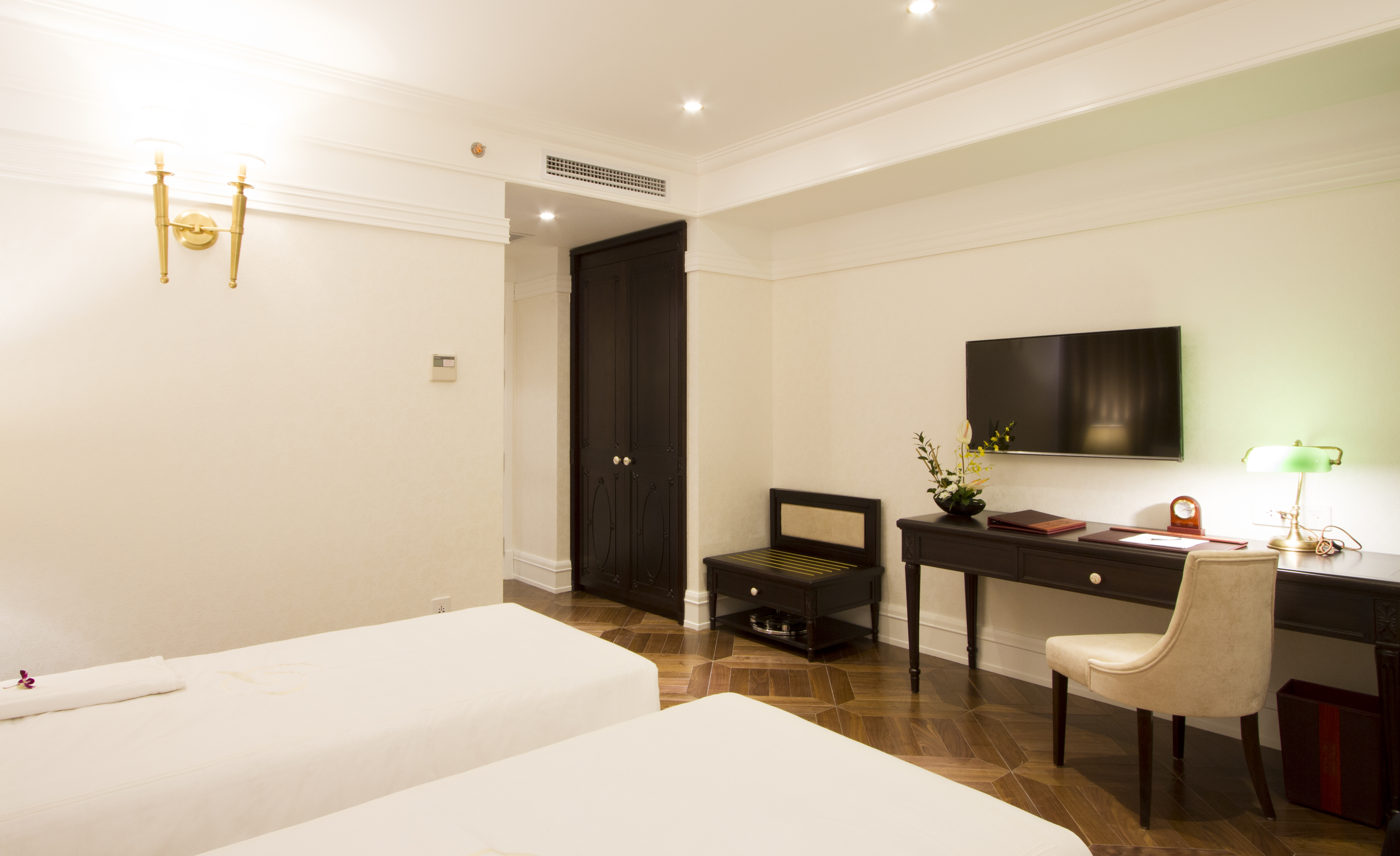 Double or Twin Standard