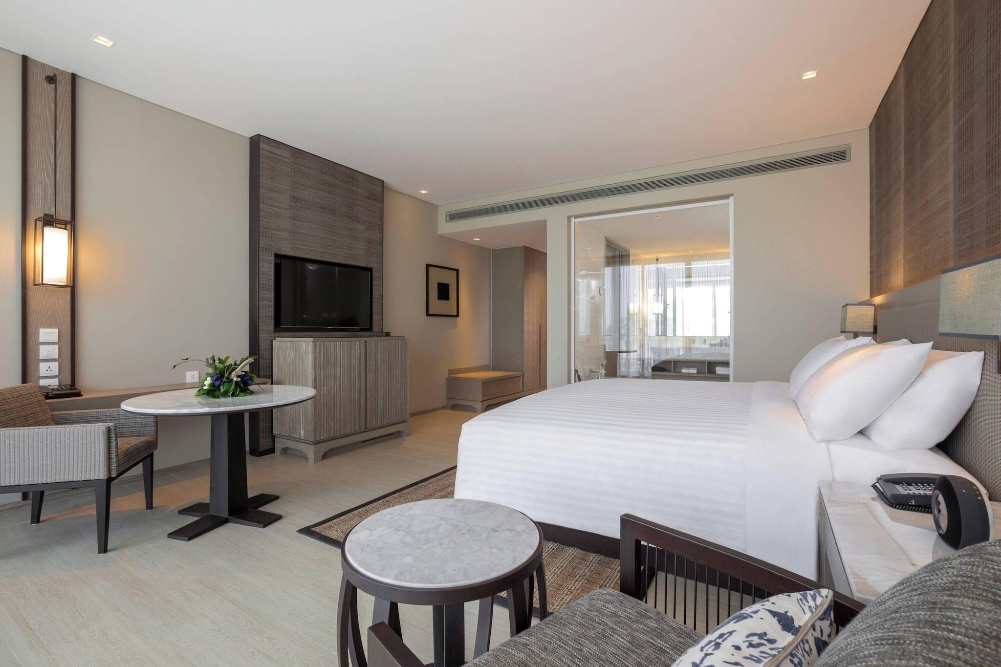 Family Room King Size Bed