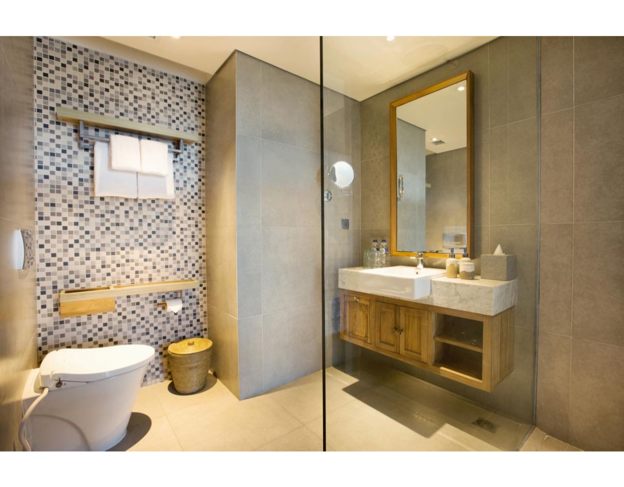 Double Deluxe Pool View