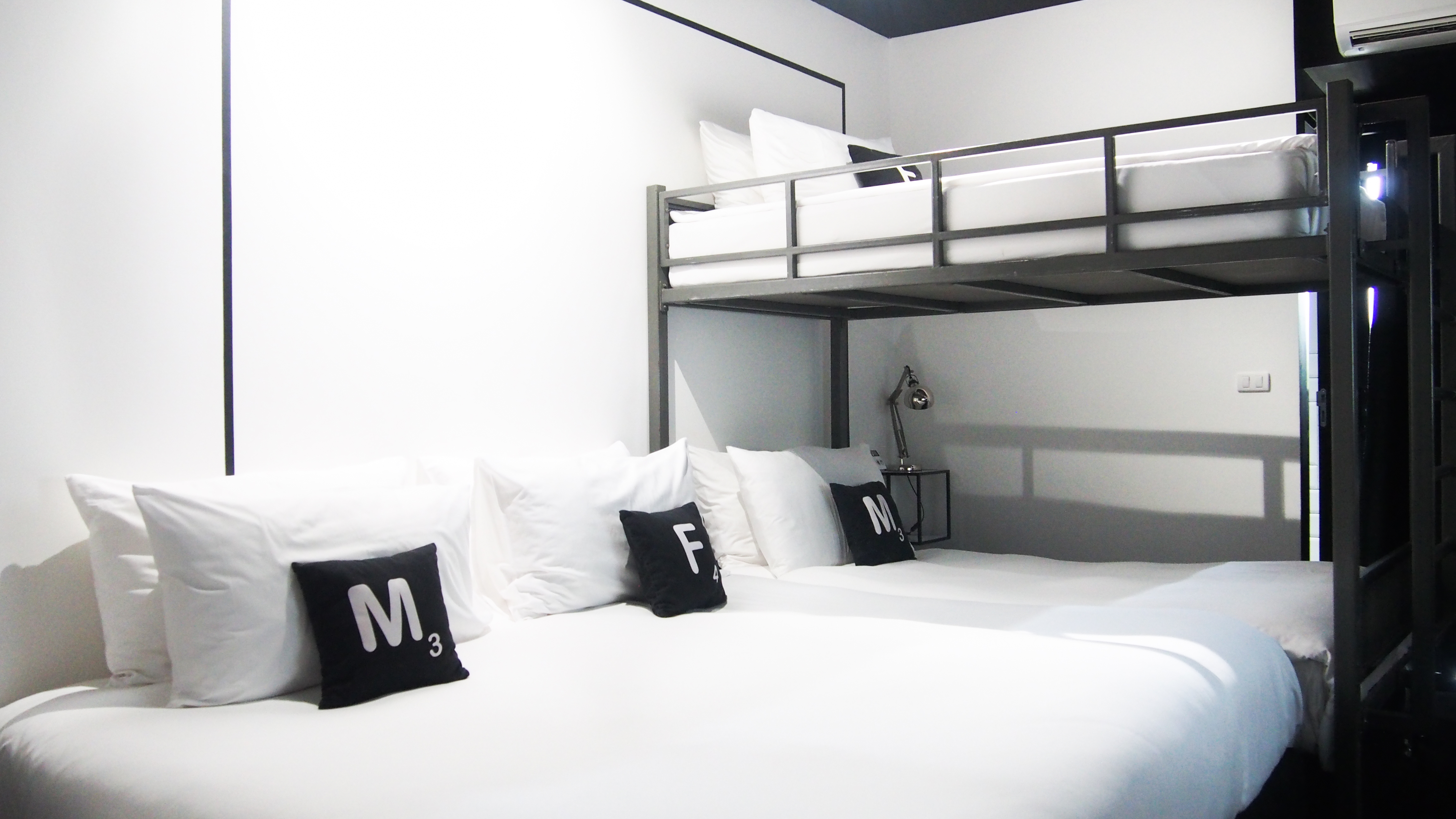 Family Room Deluxe King Bed