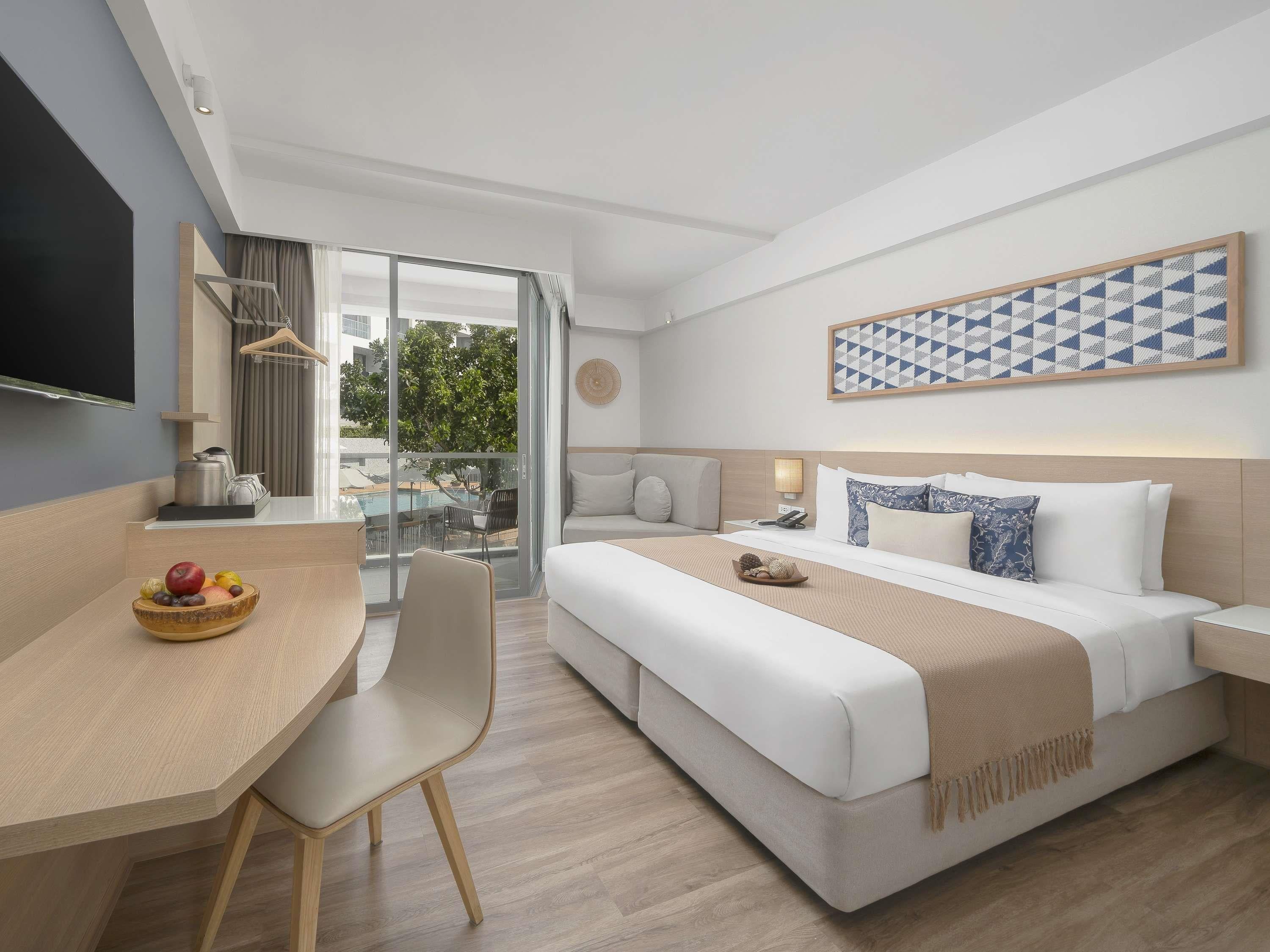 Double Superior Pool View