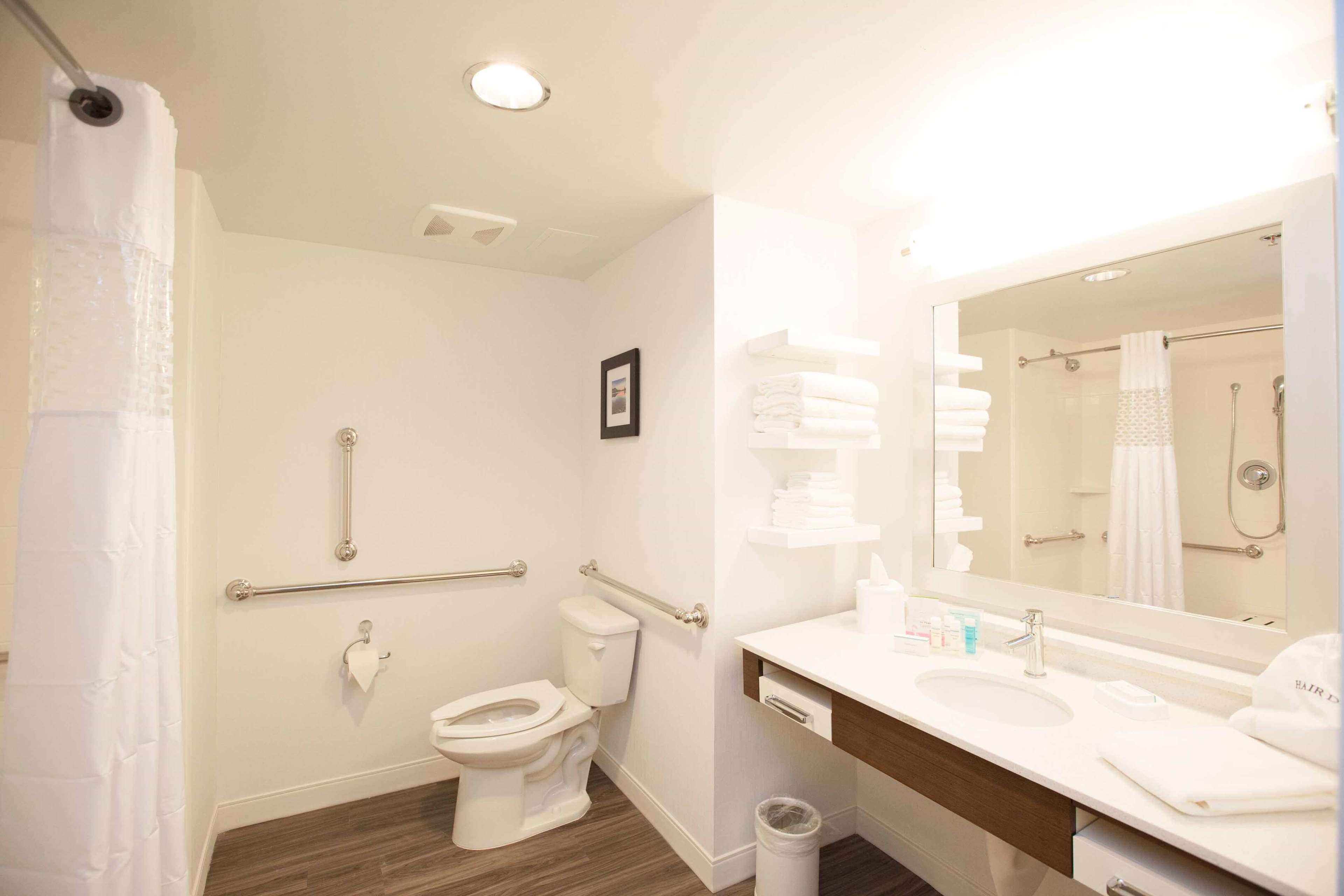 Double King Bed Non Smoking