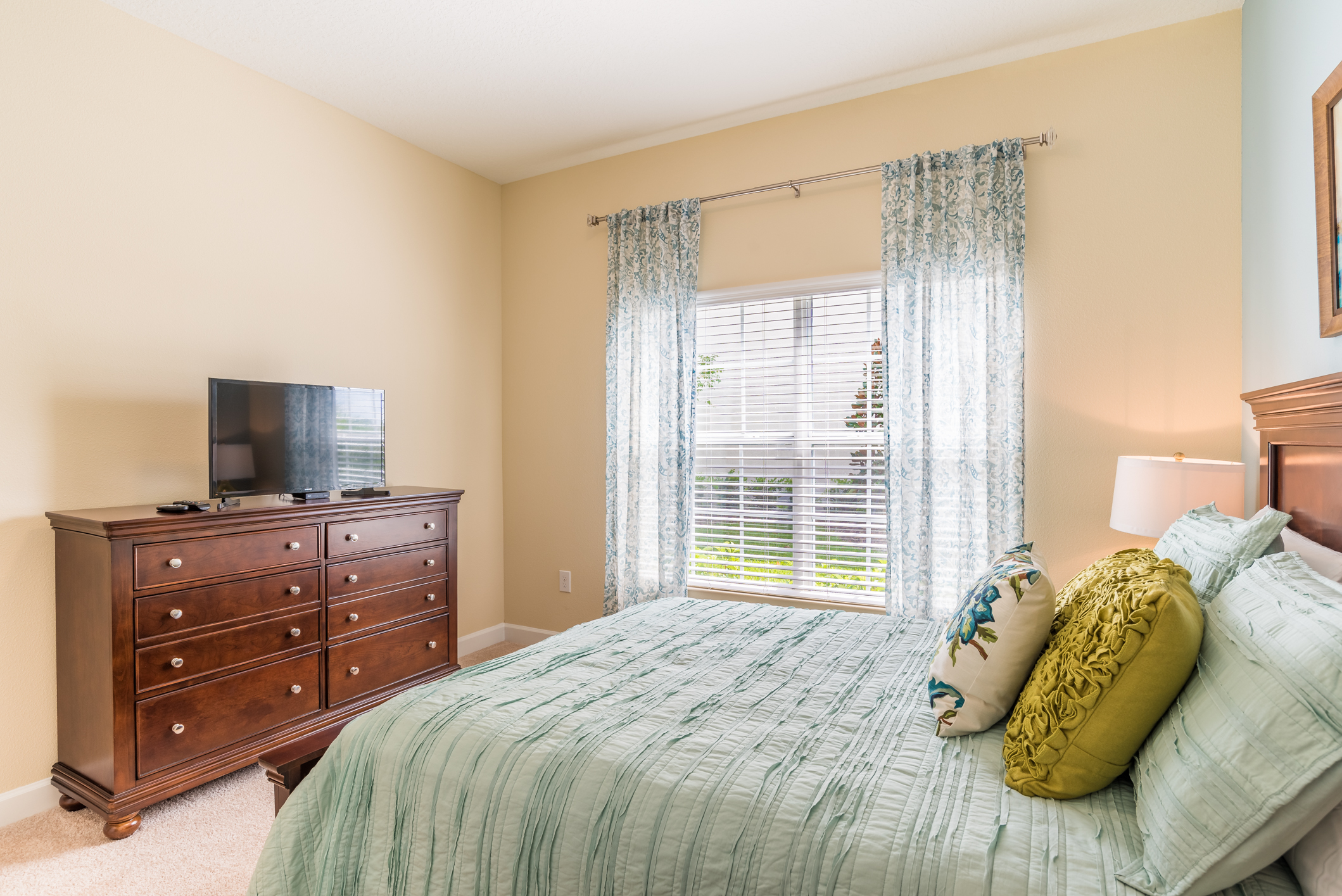 Townhome Five Bedrooms