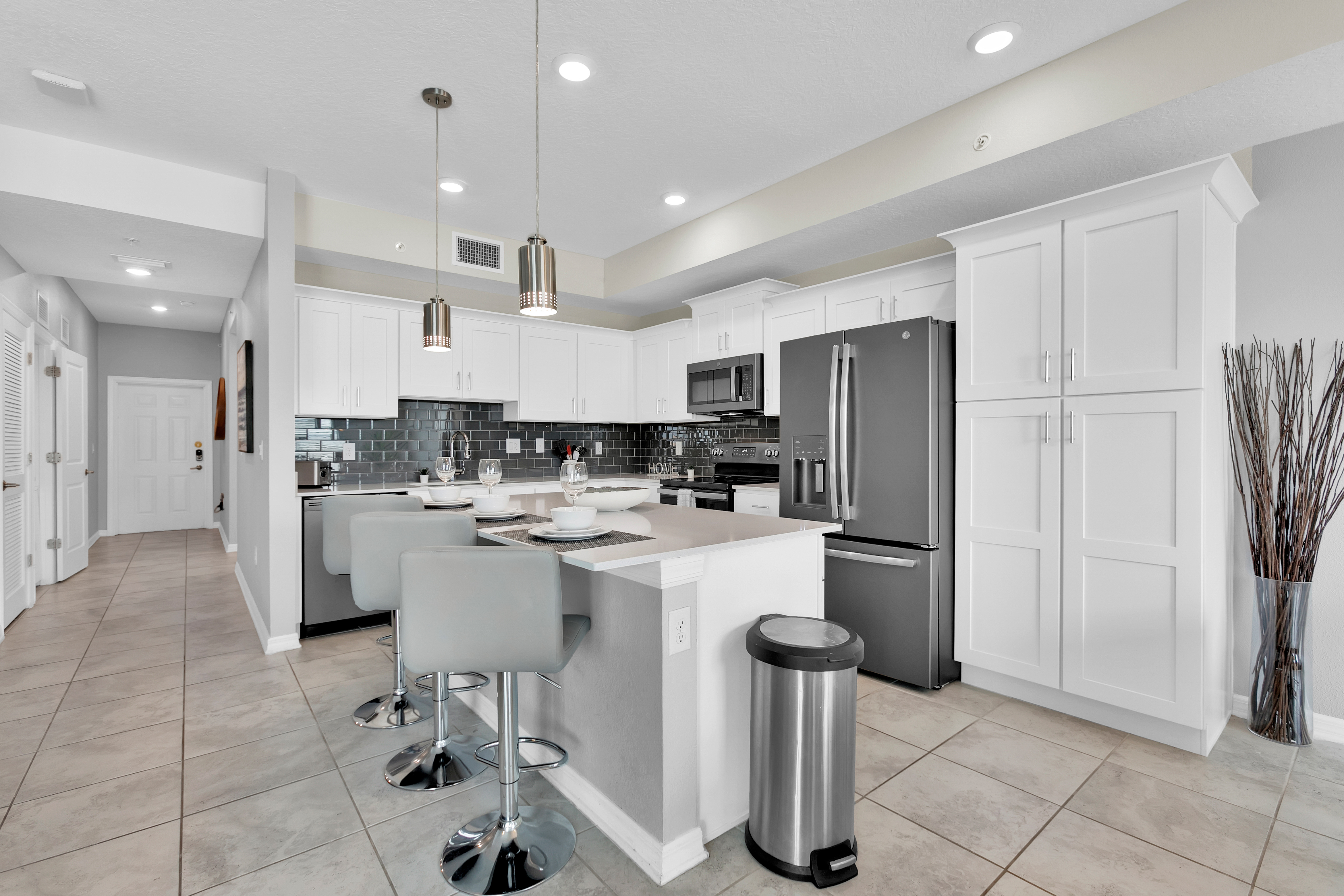 Apartment Two Bedrooms Two Bathrooms