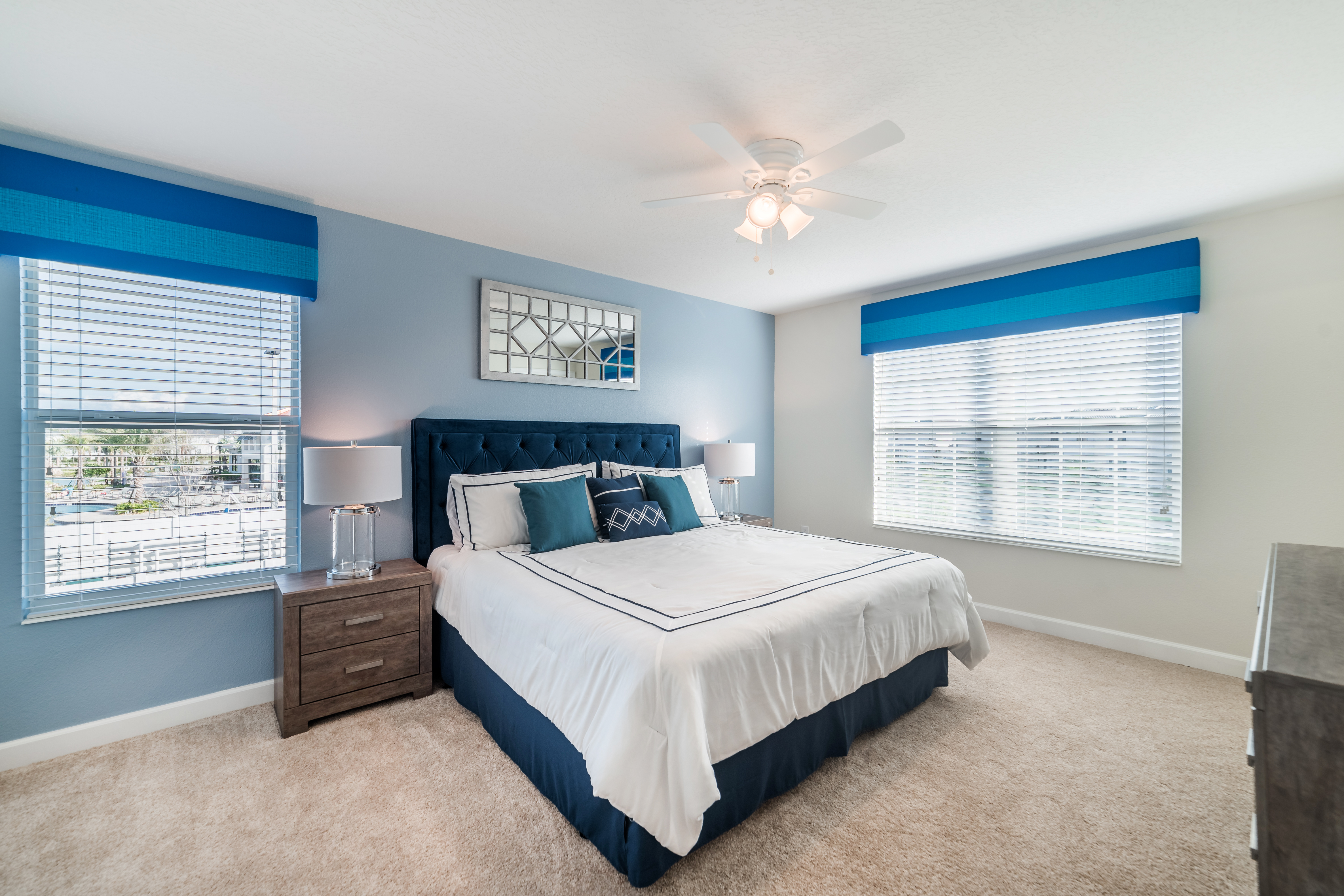 Home Six Bedrooms with Private Pool