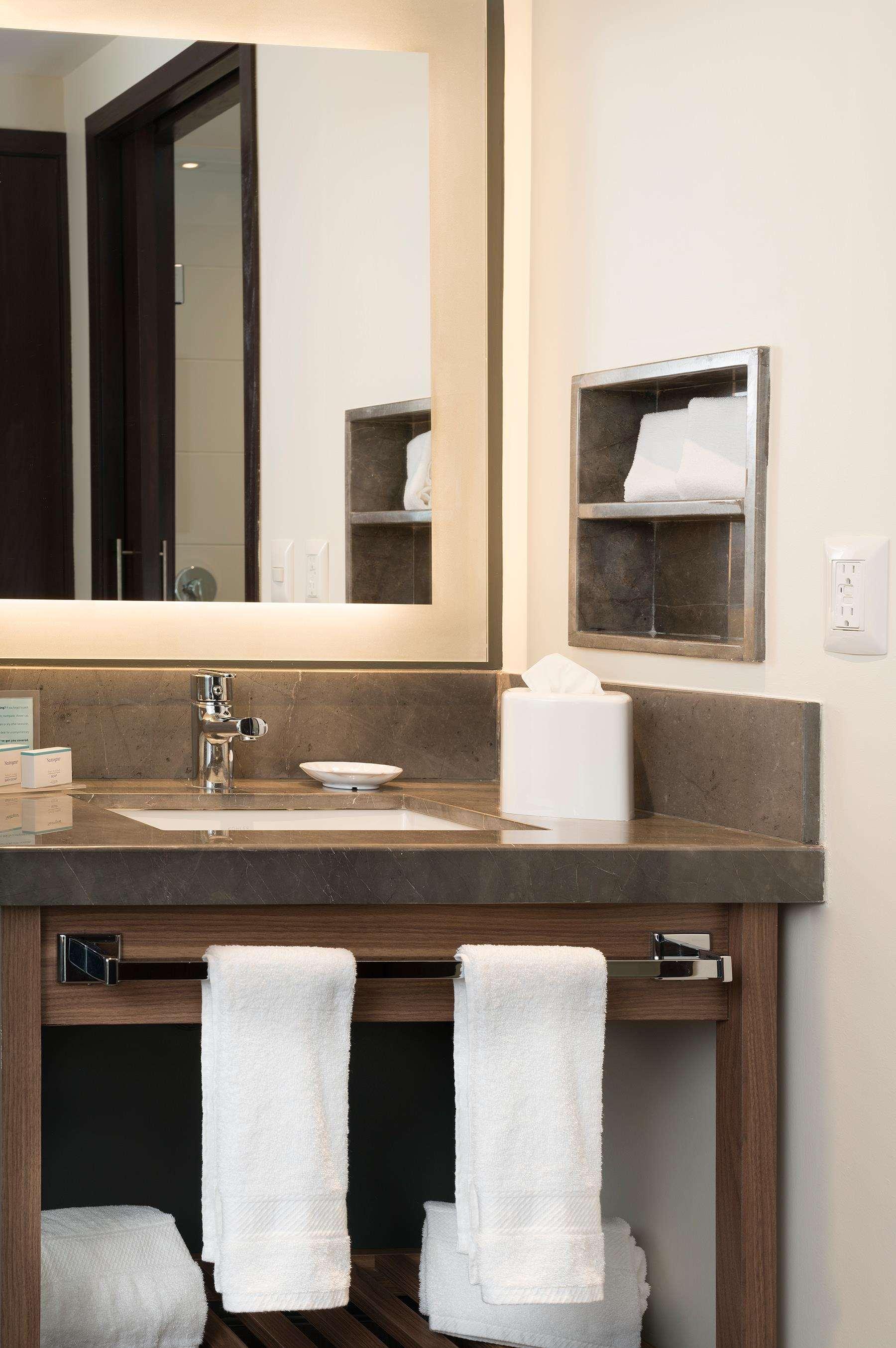 Double Two Double Beds Non Smoking