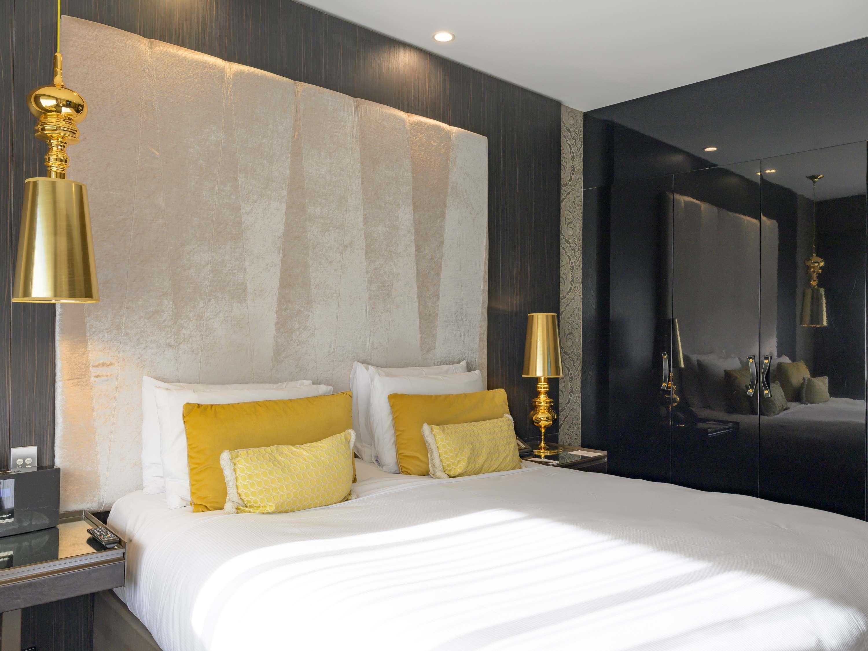 Double Superior King Bed