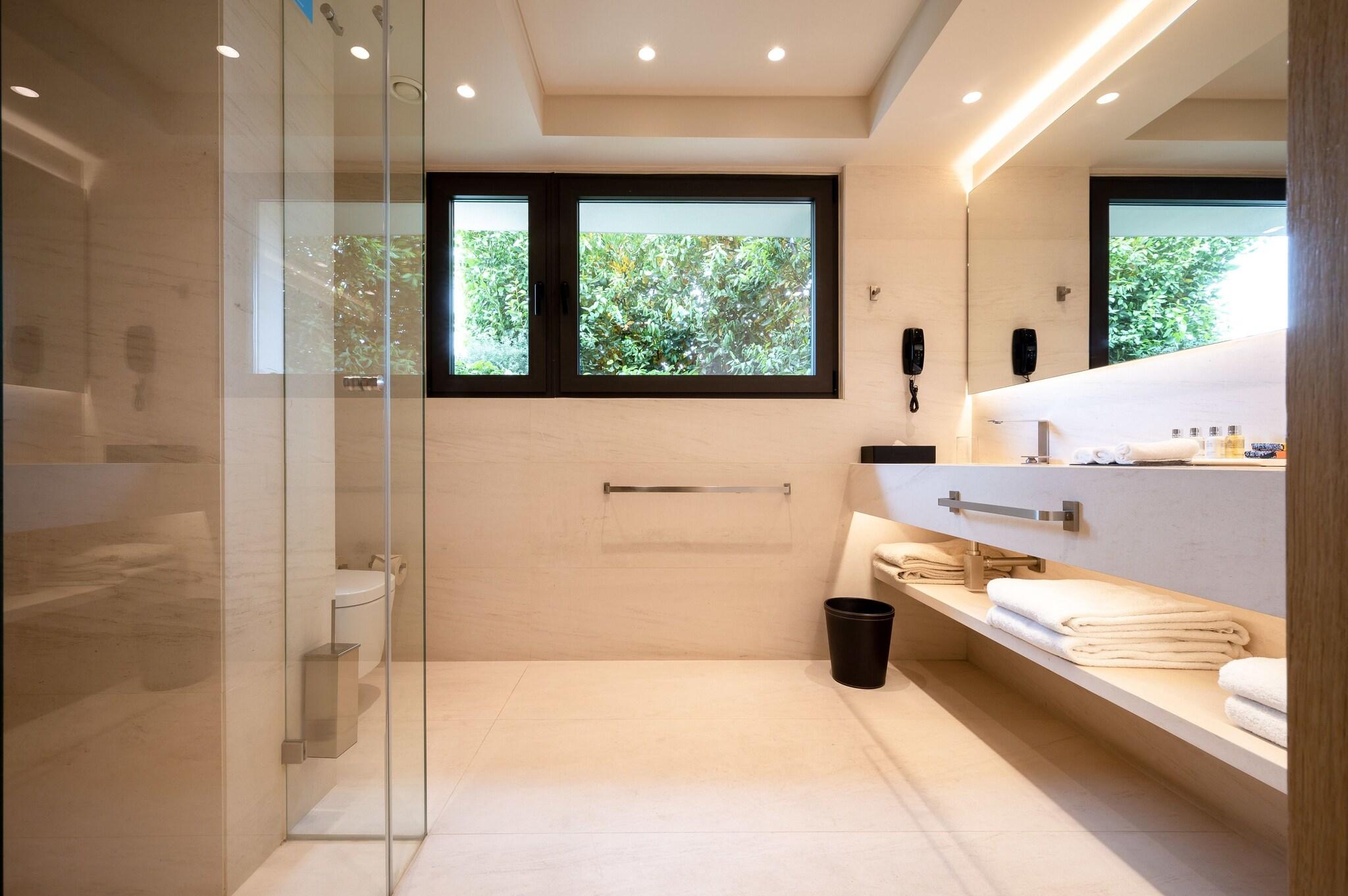 Double Sea View King Bed