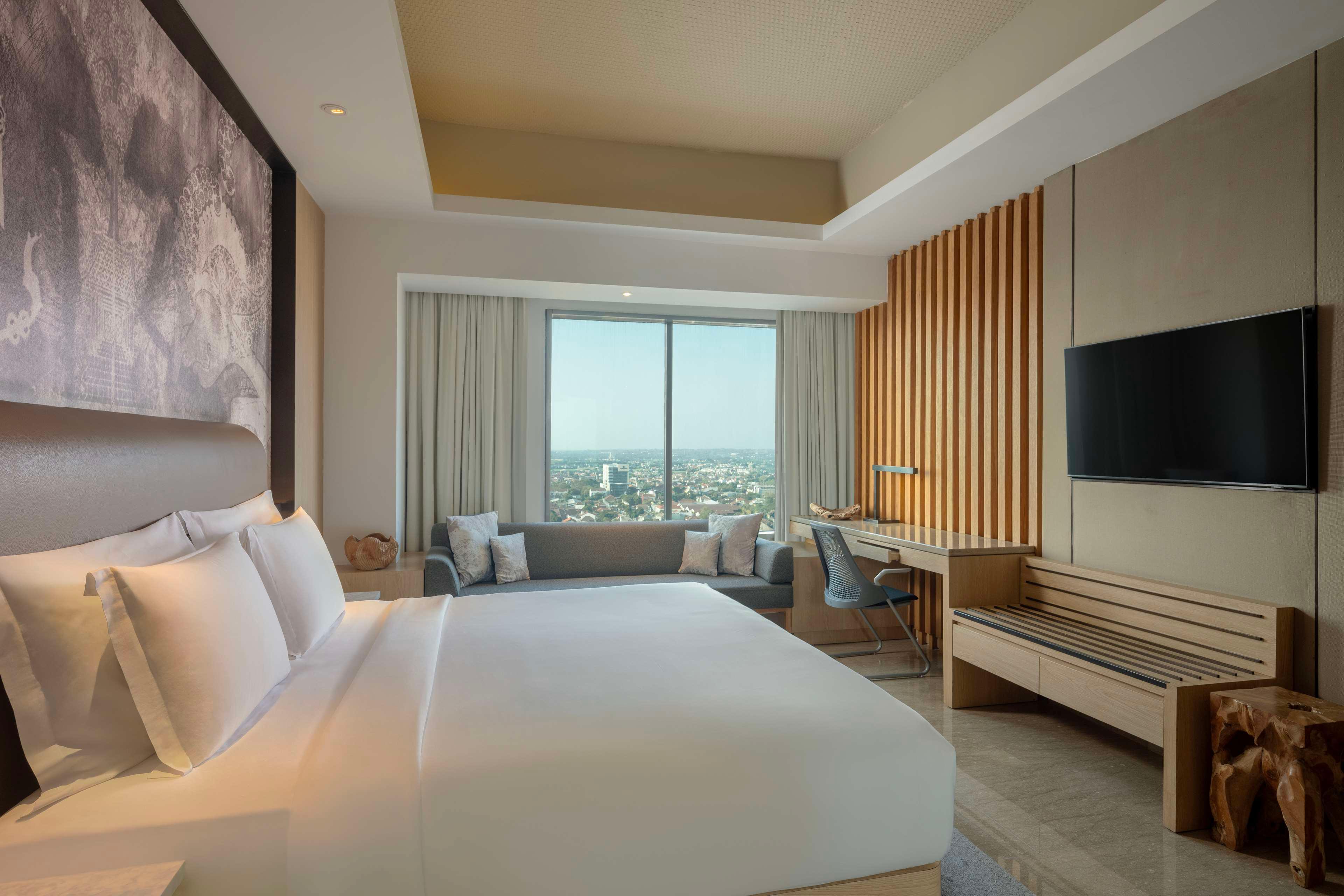 Double Deluxe King Bed