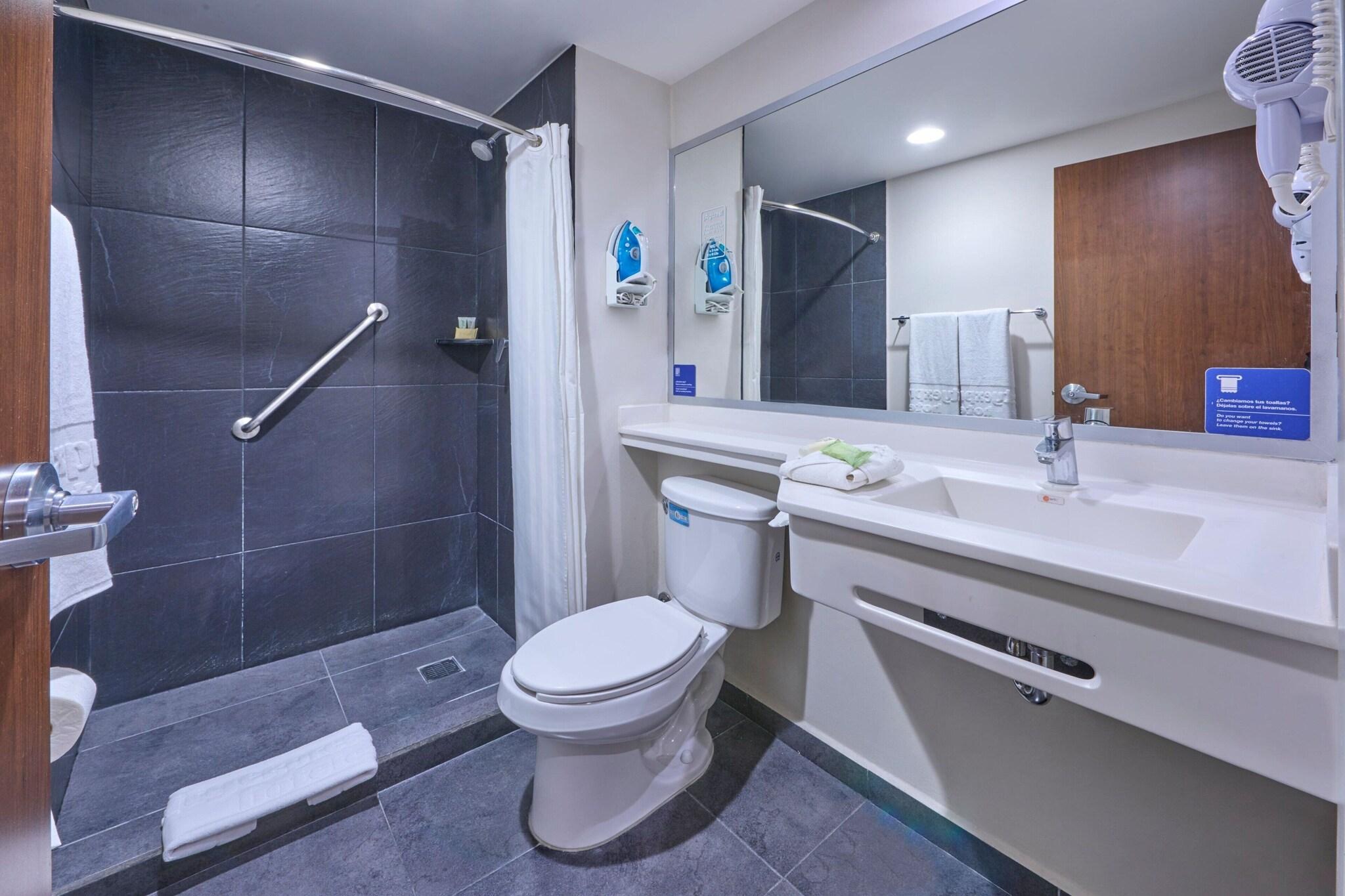 Double Superior Queen Bed