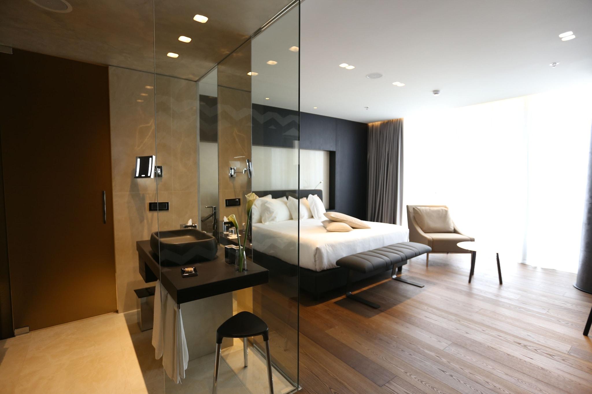 Double Single Business