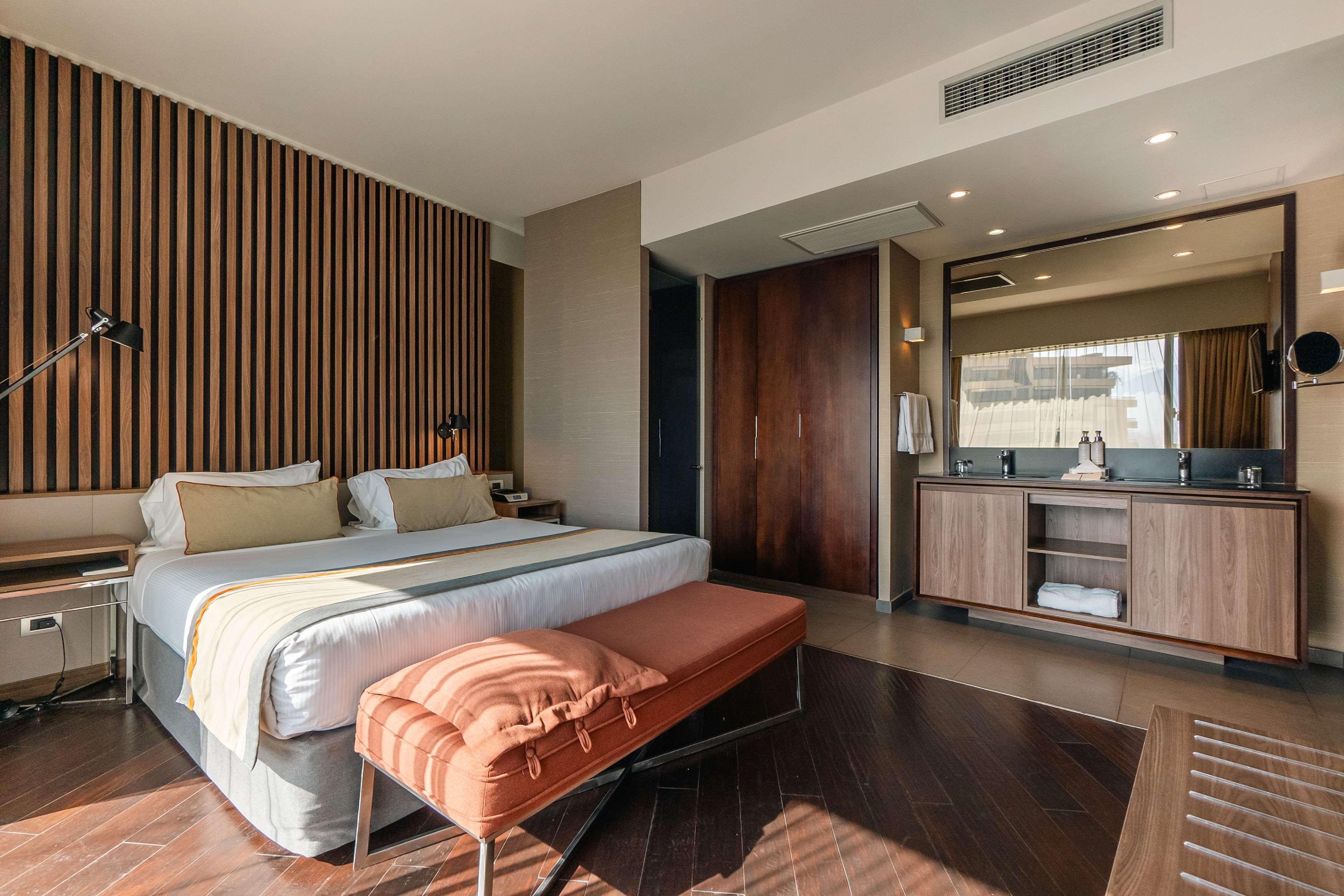 Double King Size Bed