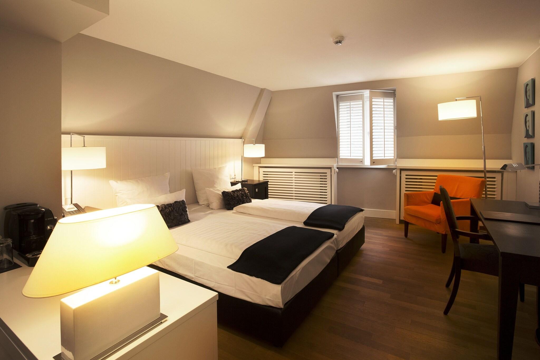 Junior Suite King Size Bed