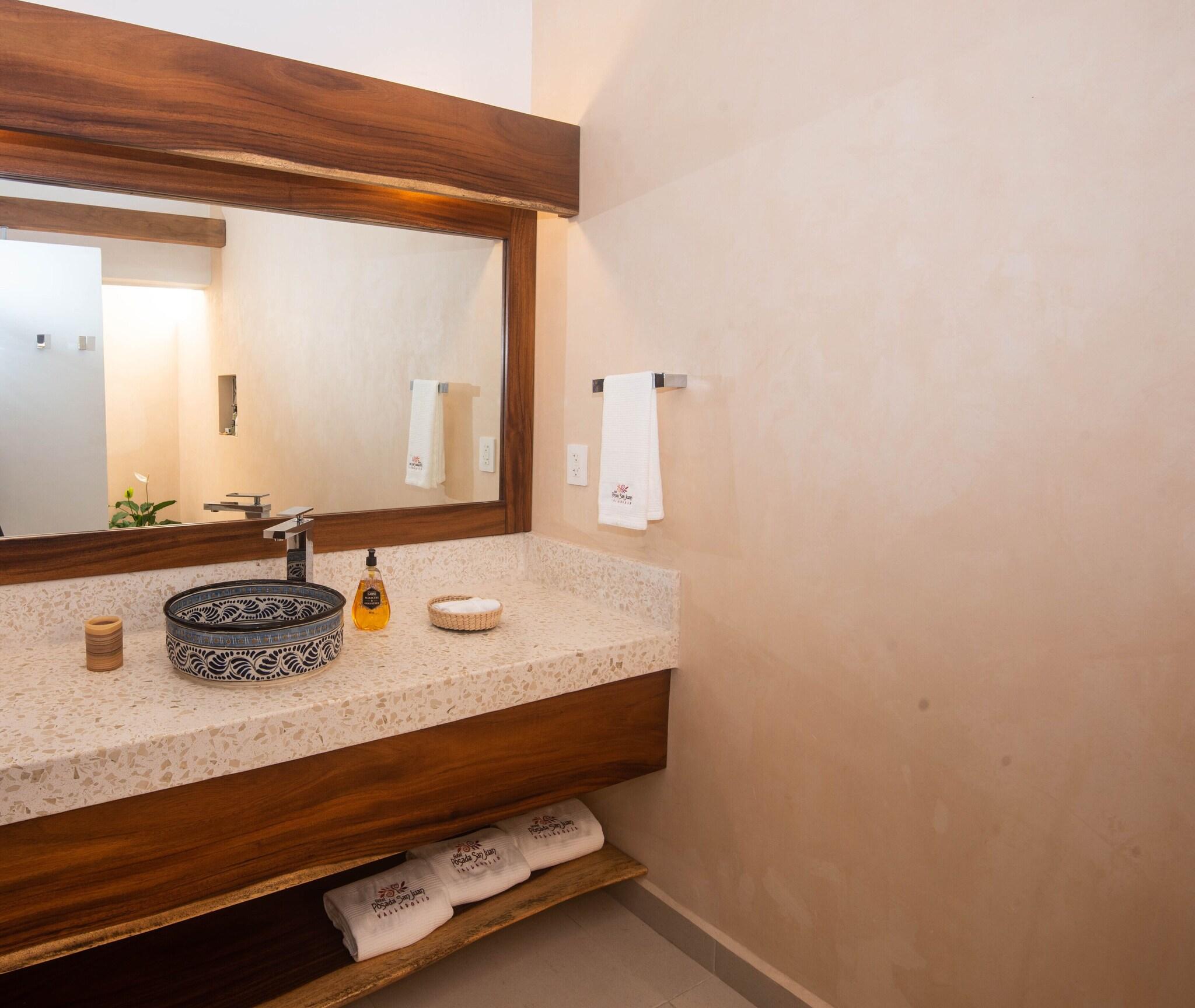 Double Superior King Bed