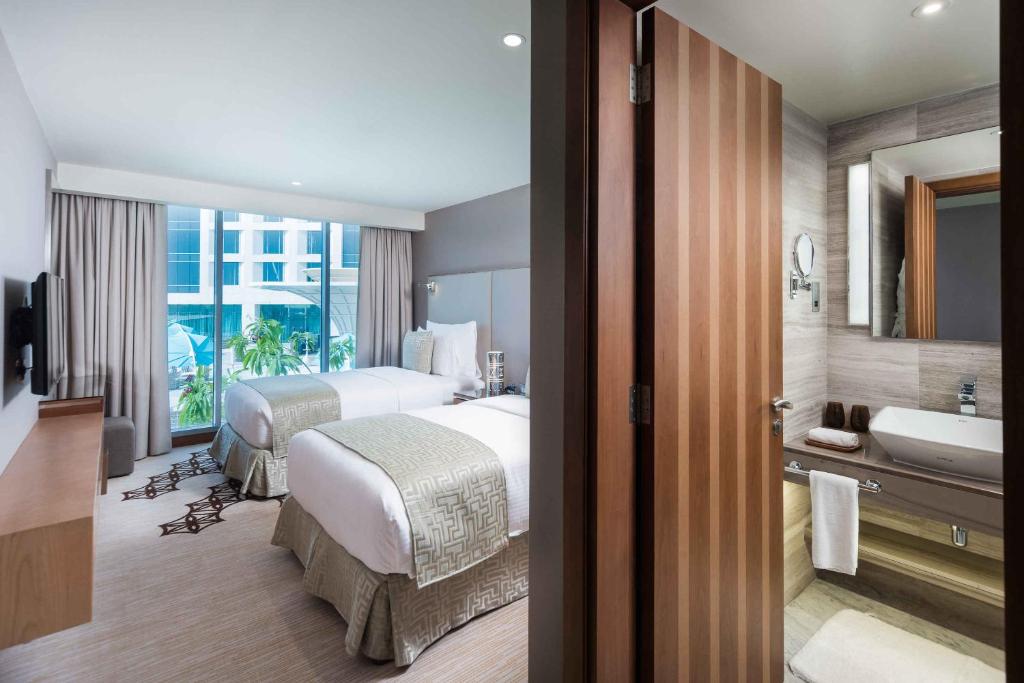 Twin Deluxe Two Beds