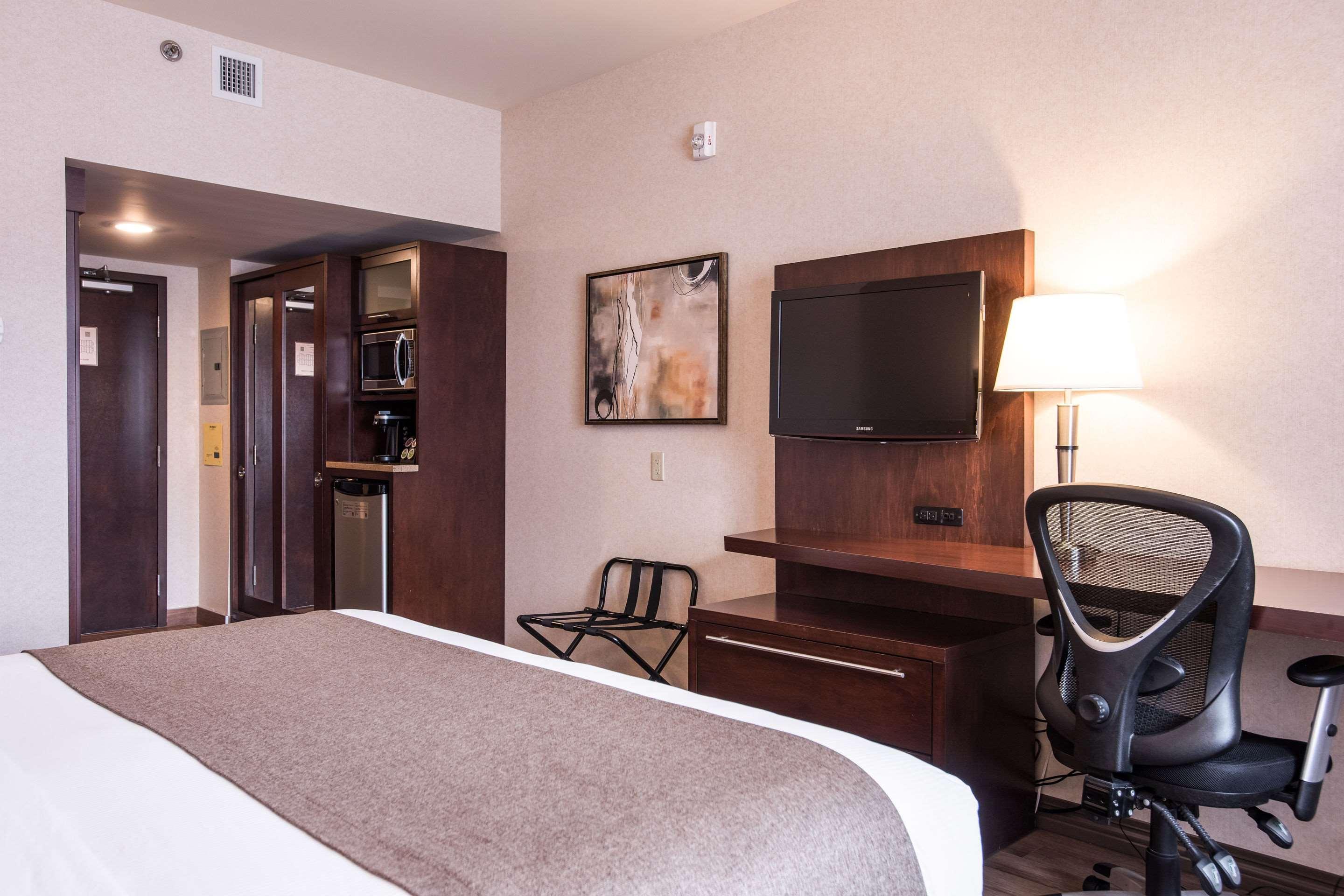 Double King Bed Non Smoking