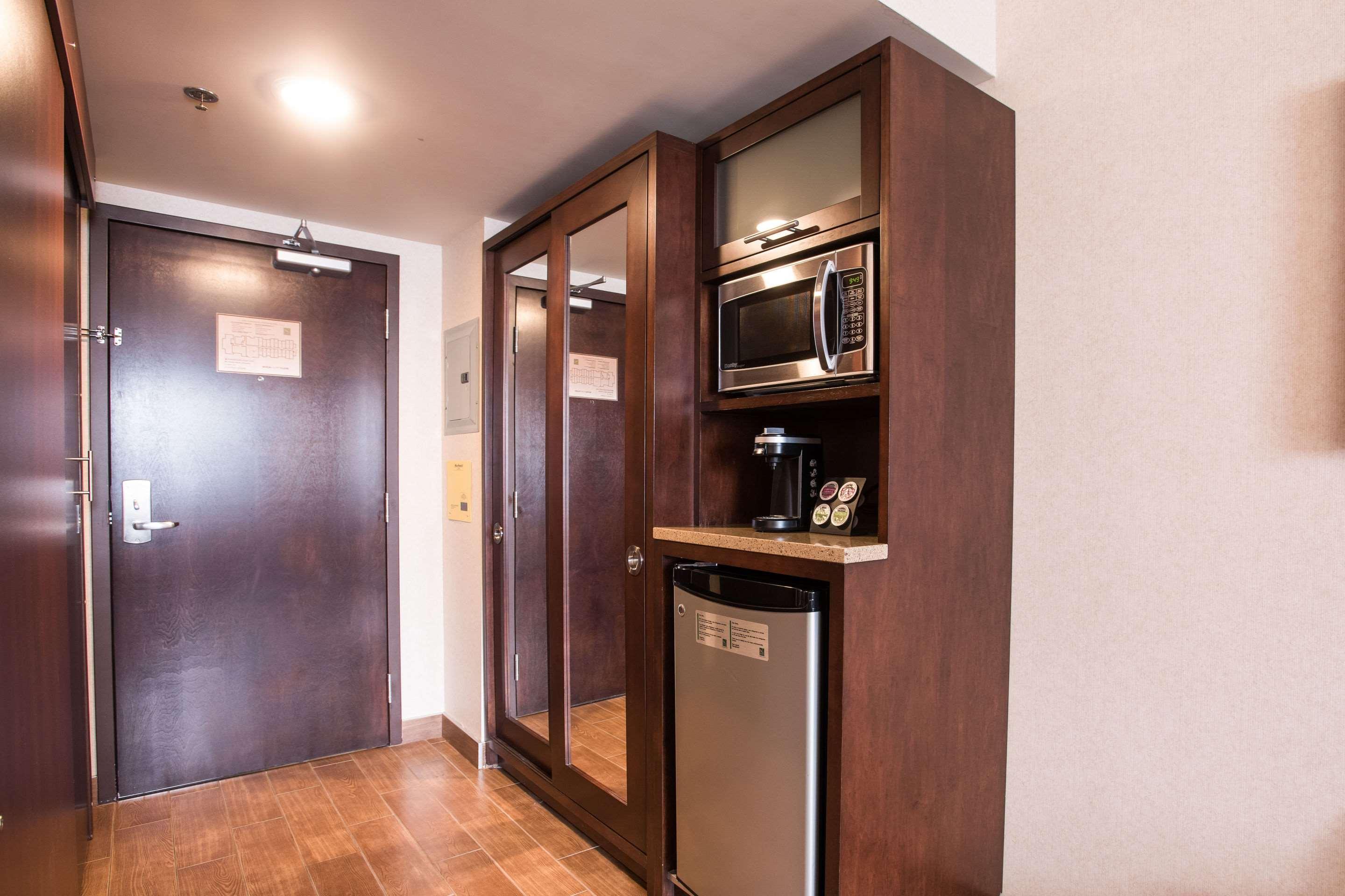 Suite Two Queen Beds