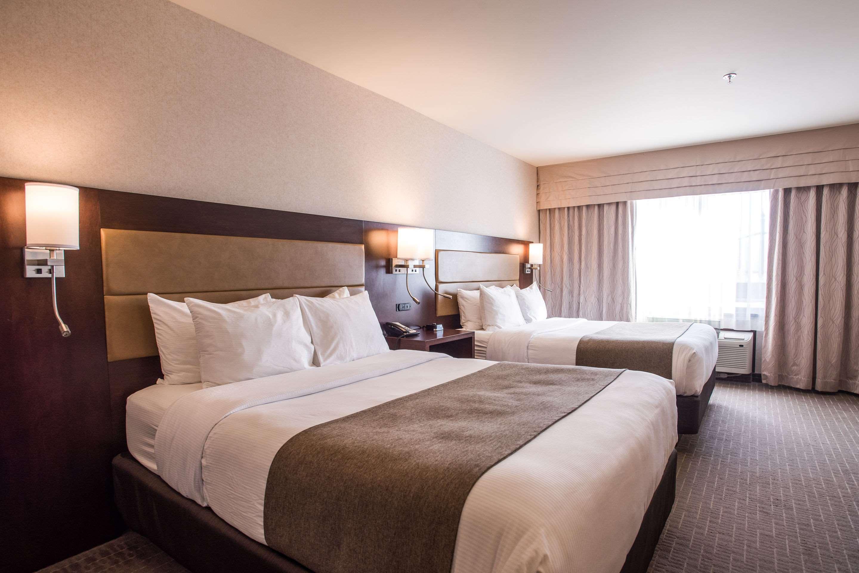 Suite Two Queen Beds