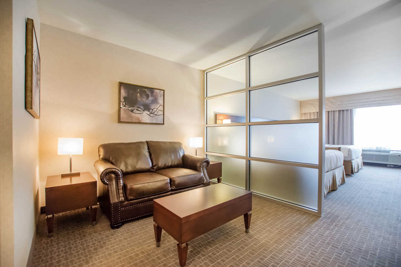 Suite Two Queen Beds