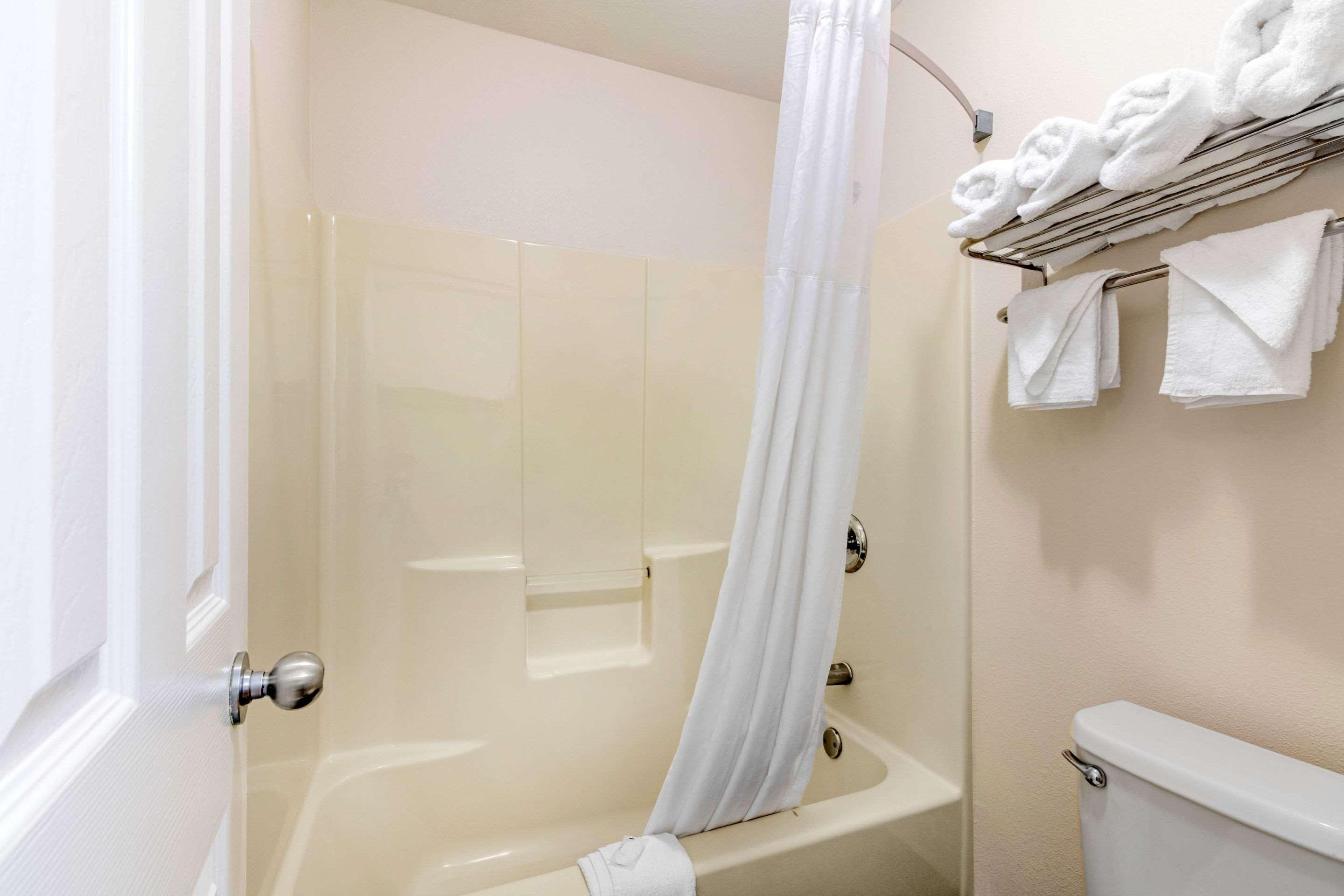 Quadruple Two Double Beds