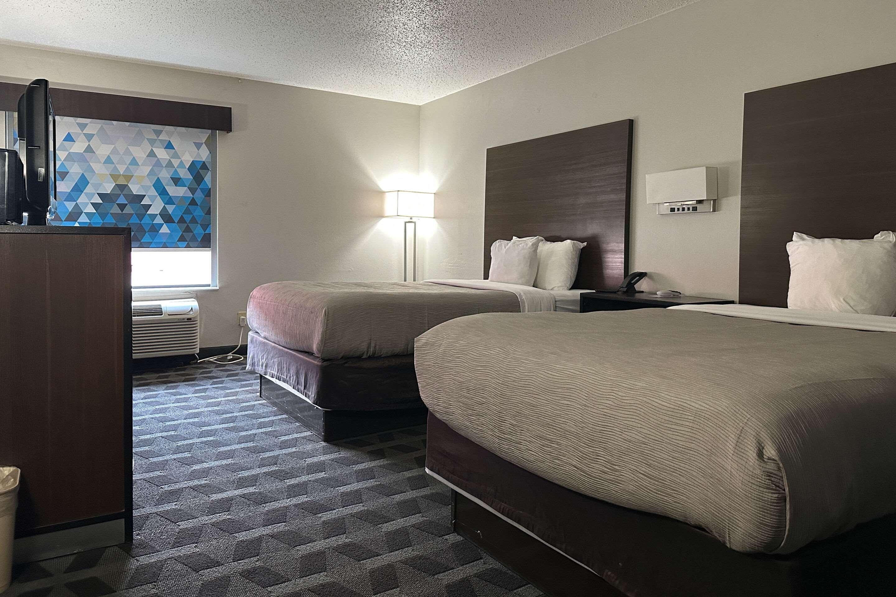 Double Two Double Beds Non Smoking