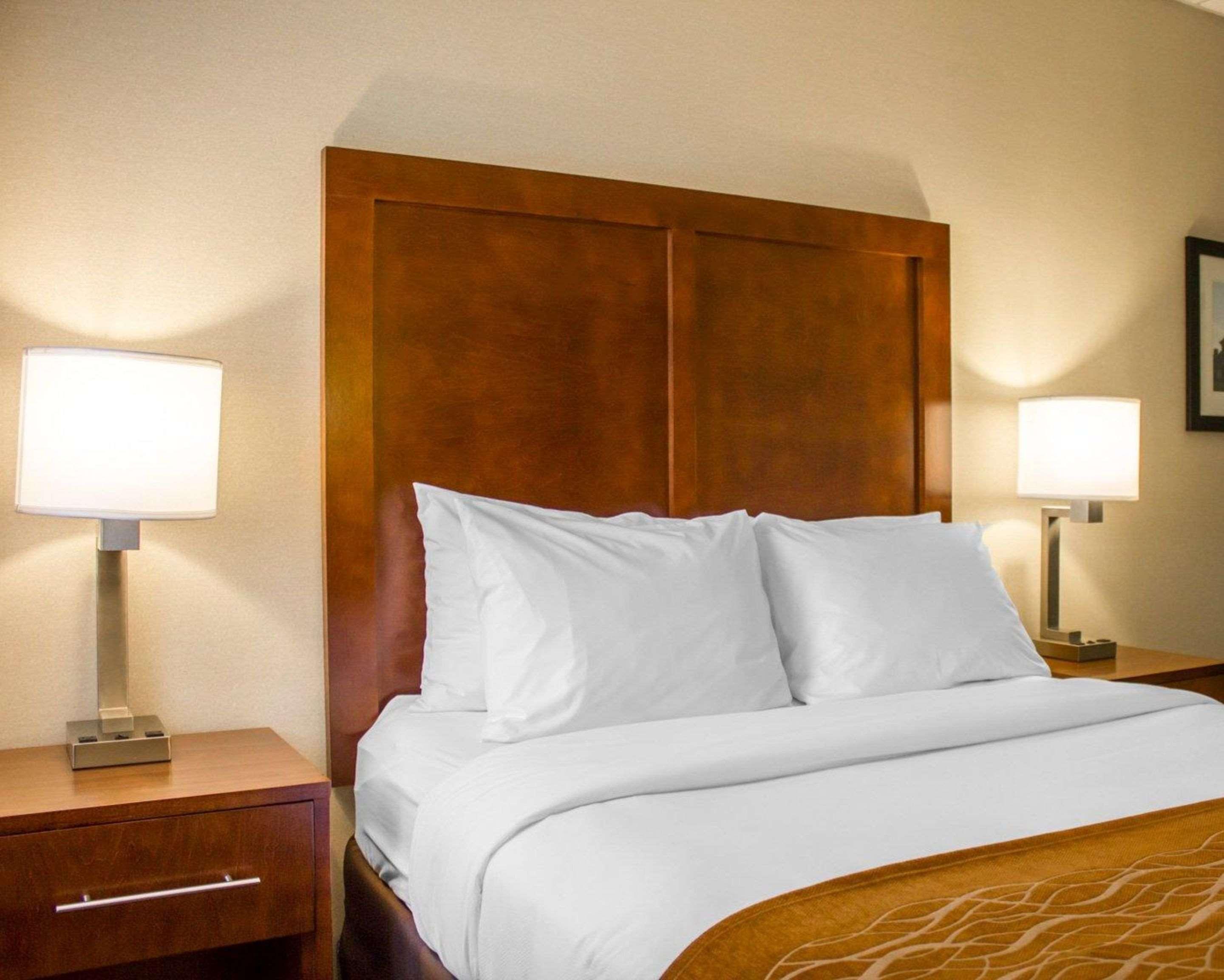 Double Queen Size Bed