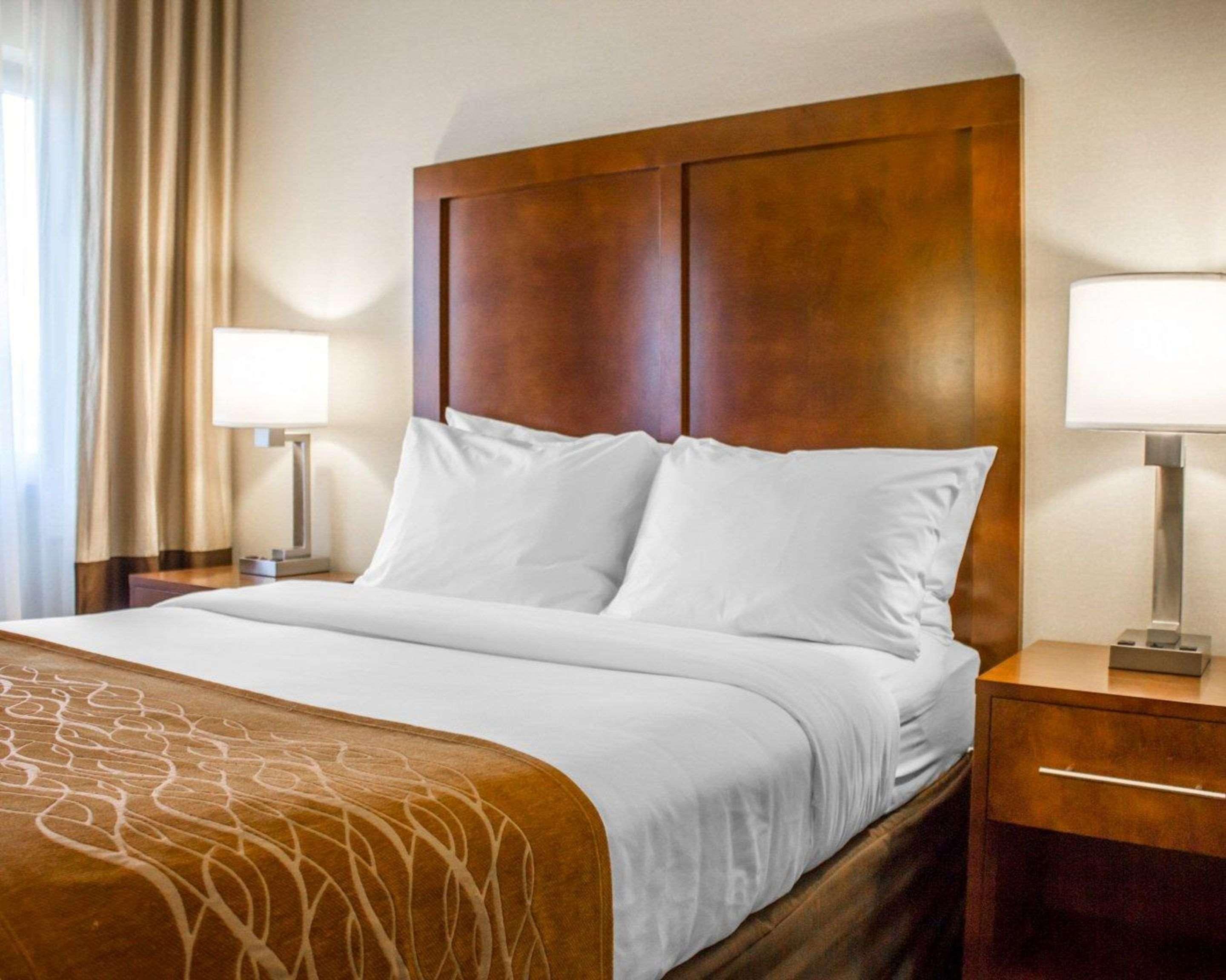 Double Queen Bed Non Smoking