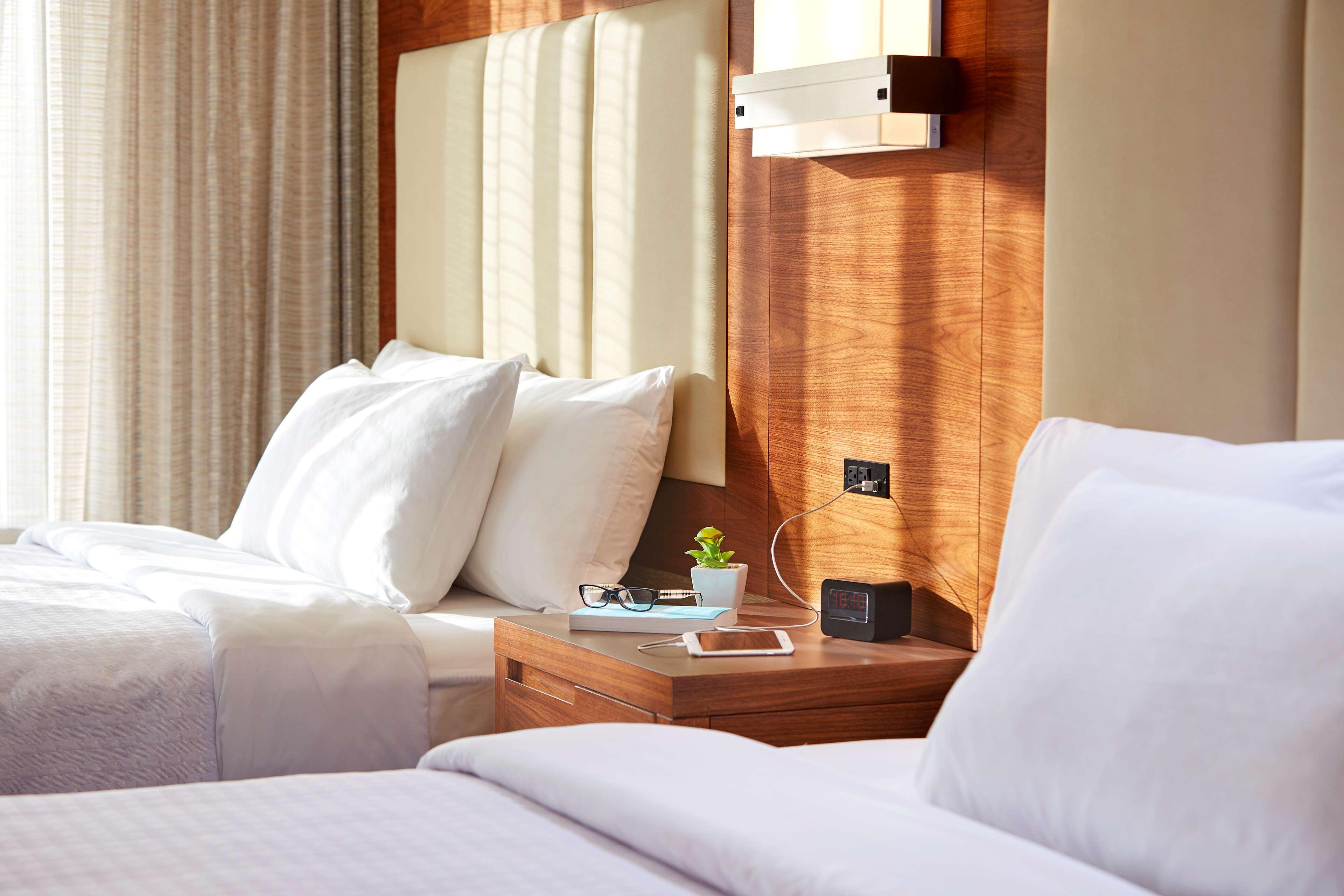 Suite Two Queen Beds One Bedroom