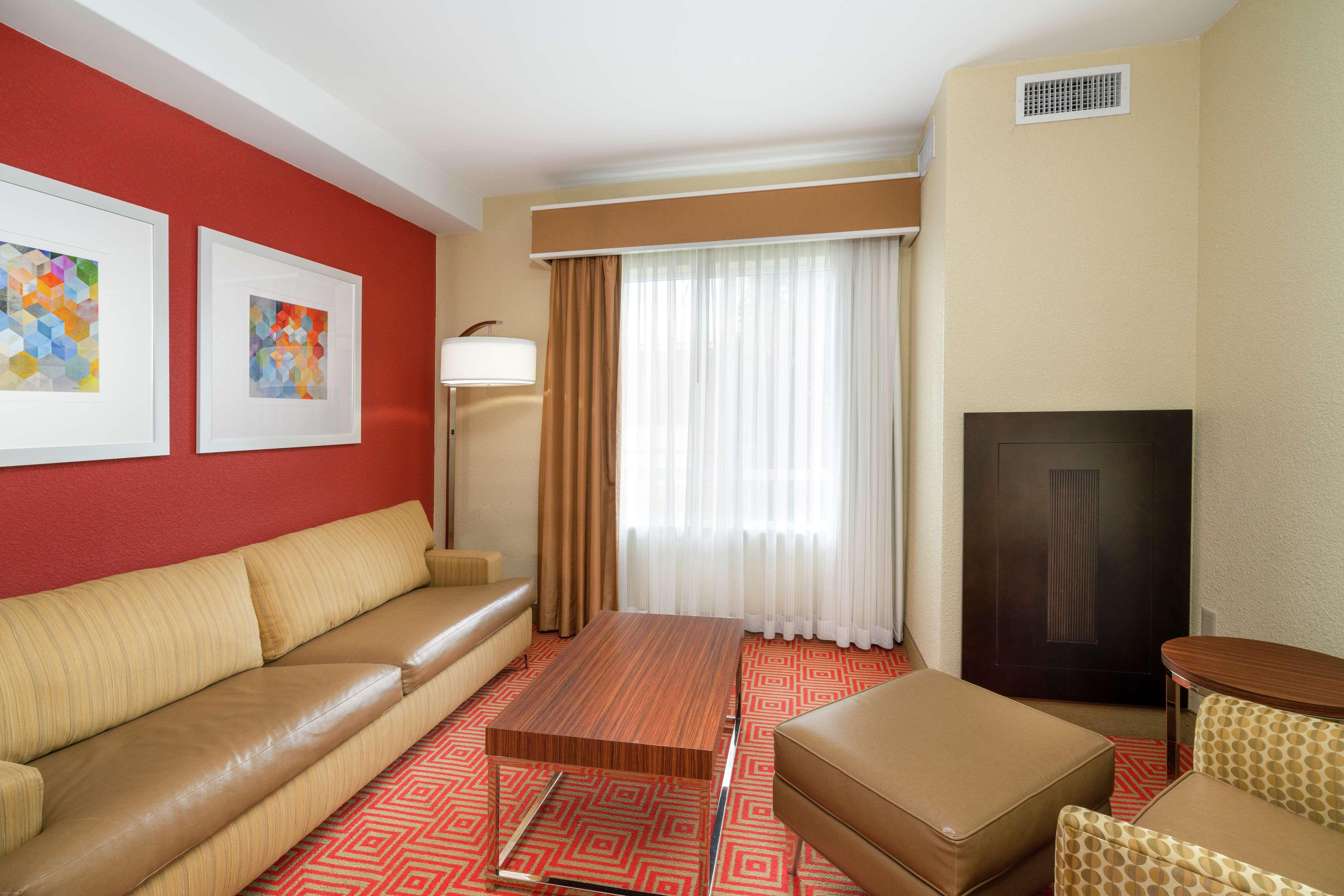 Double Deluxe Two Queen Beds