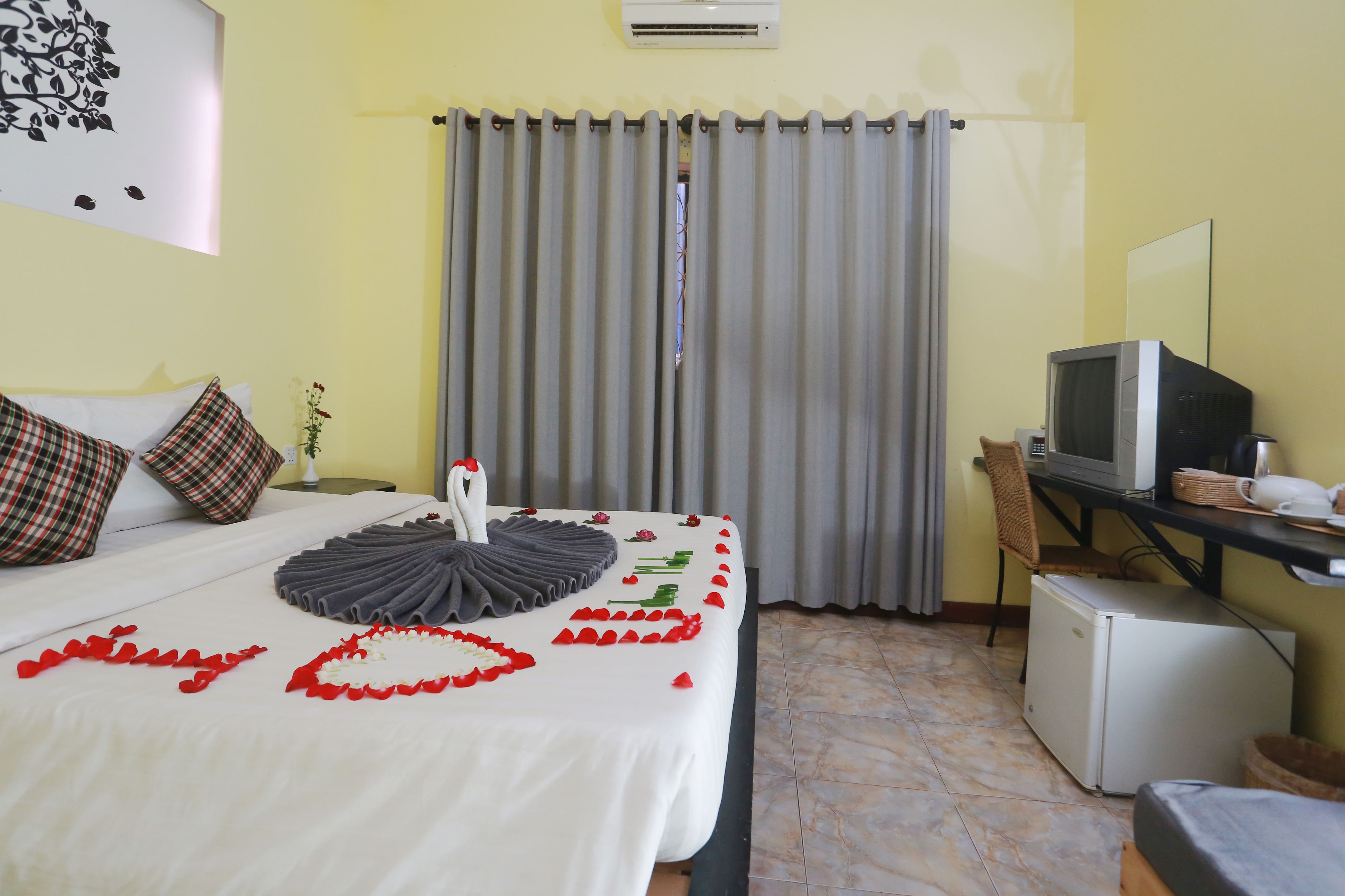 Double or Twin Deluxe