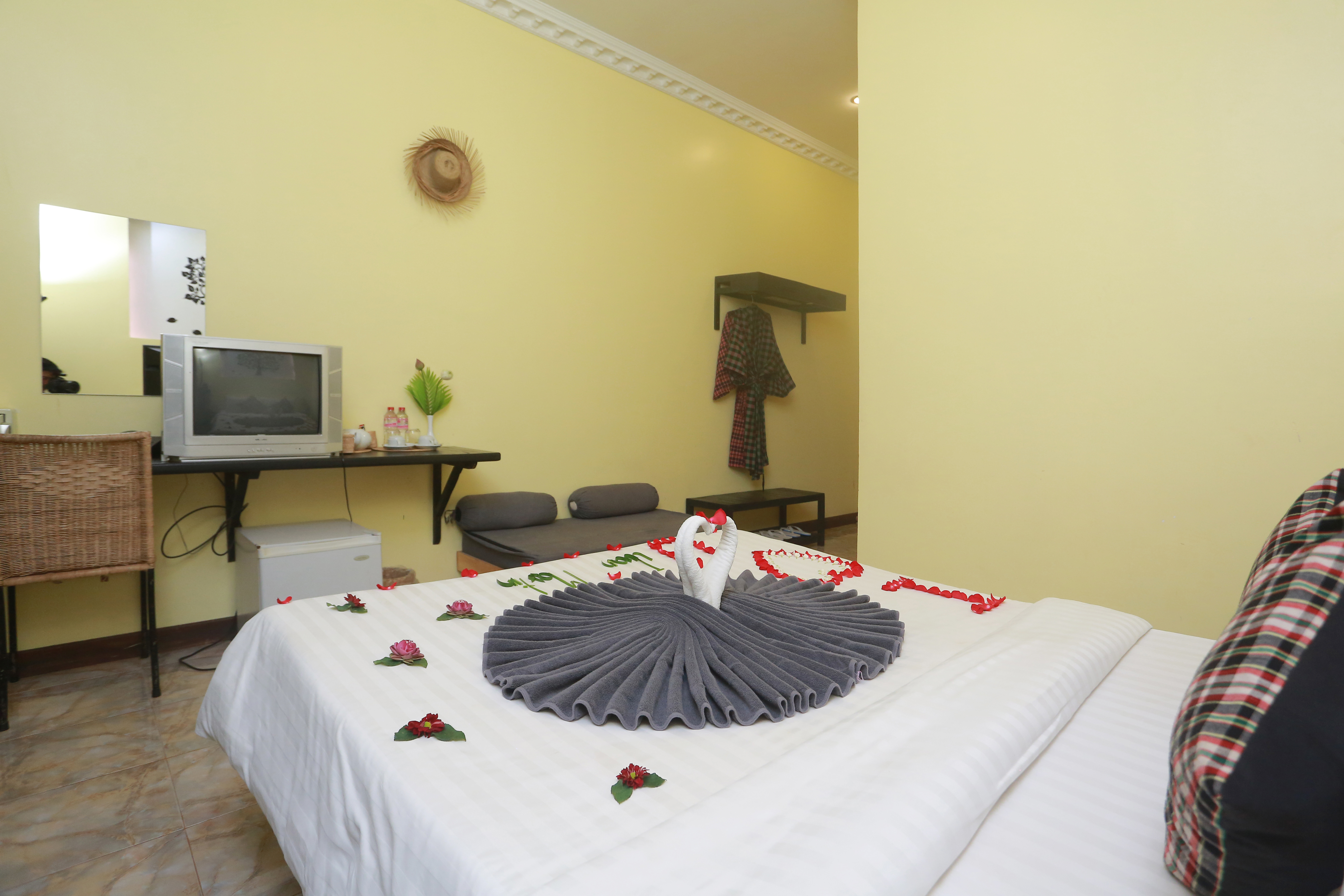 Double or Twin Deluxe