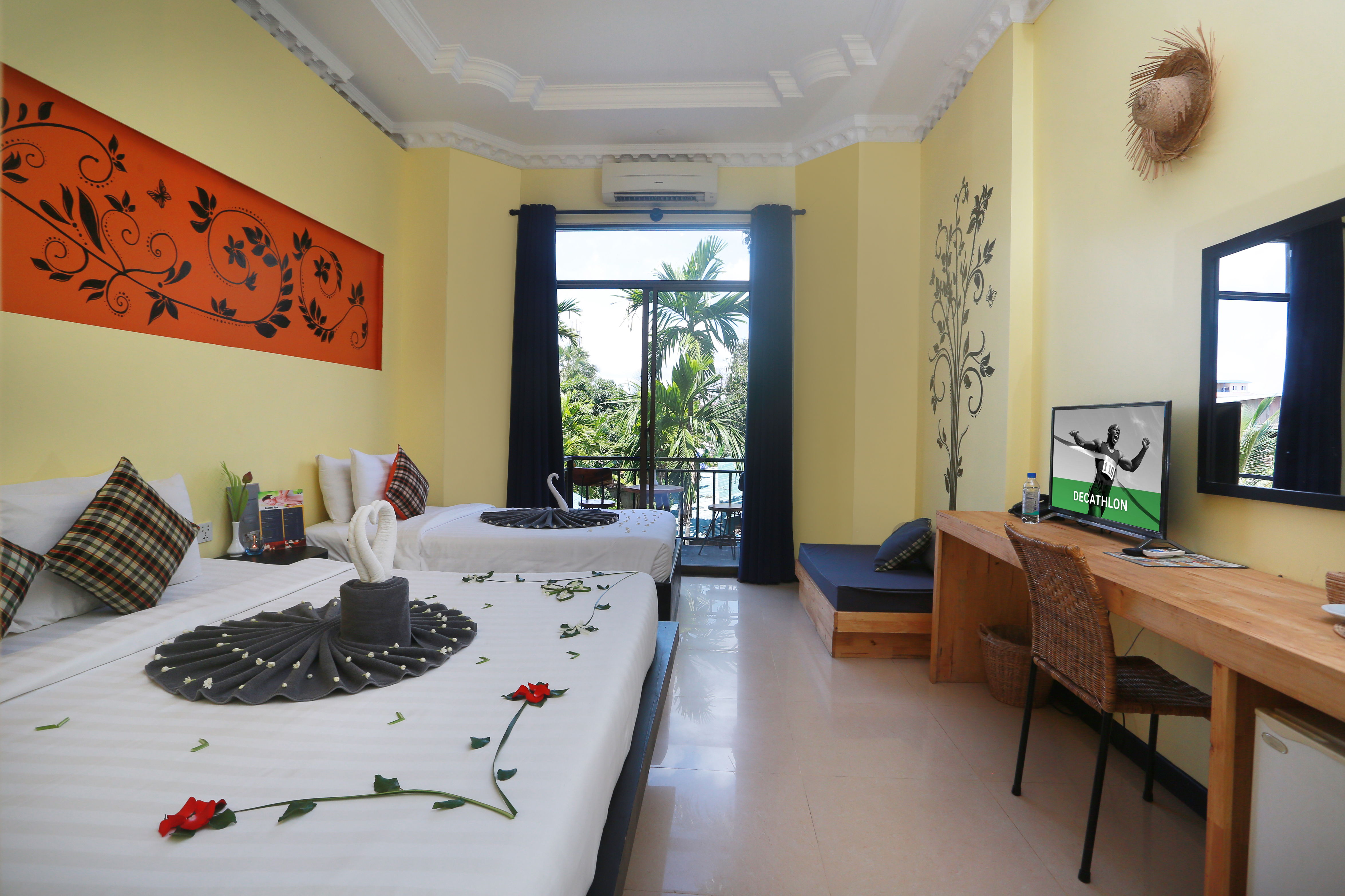 Family Room Deluxe with Balcony