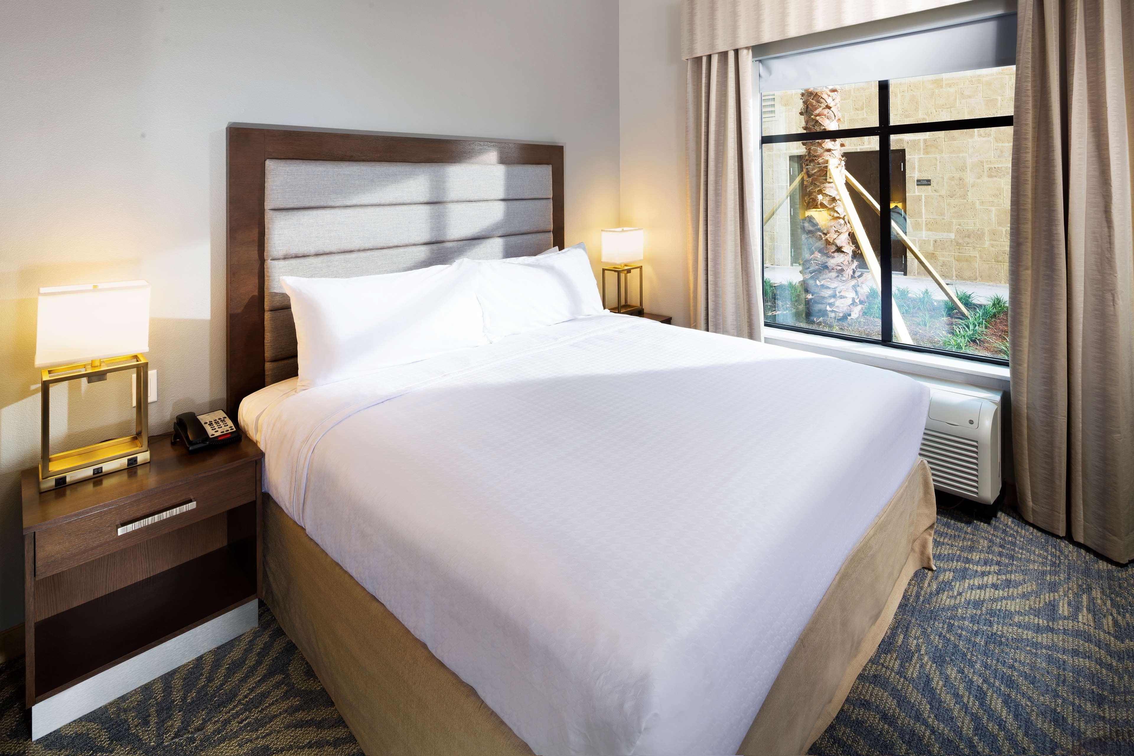 Suite King Bed Non Smoking