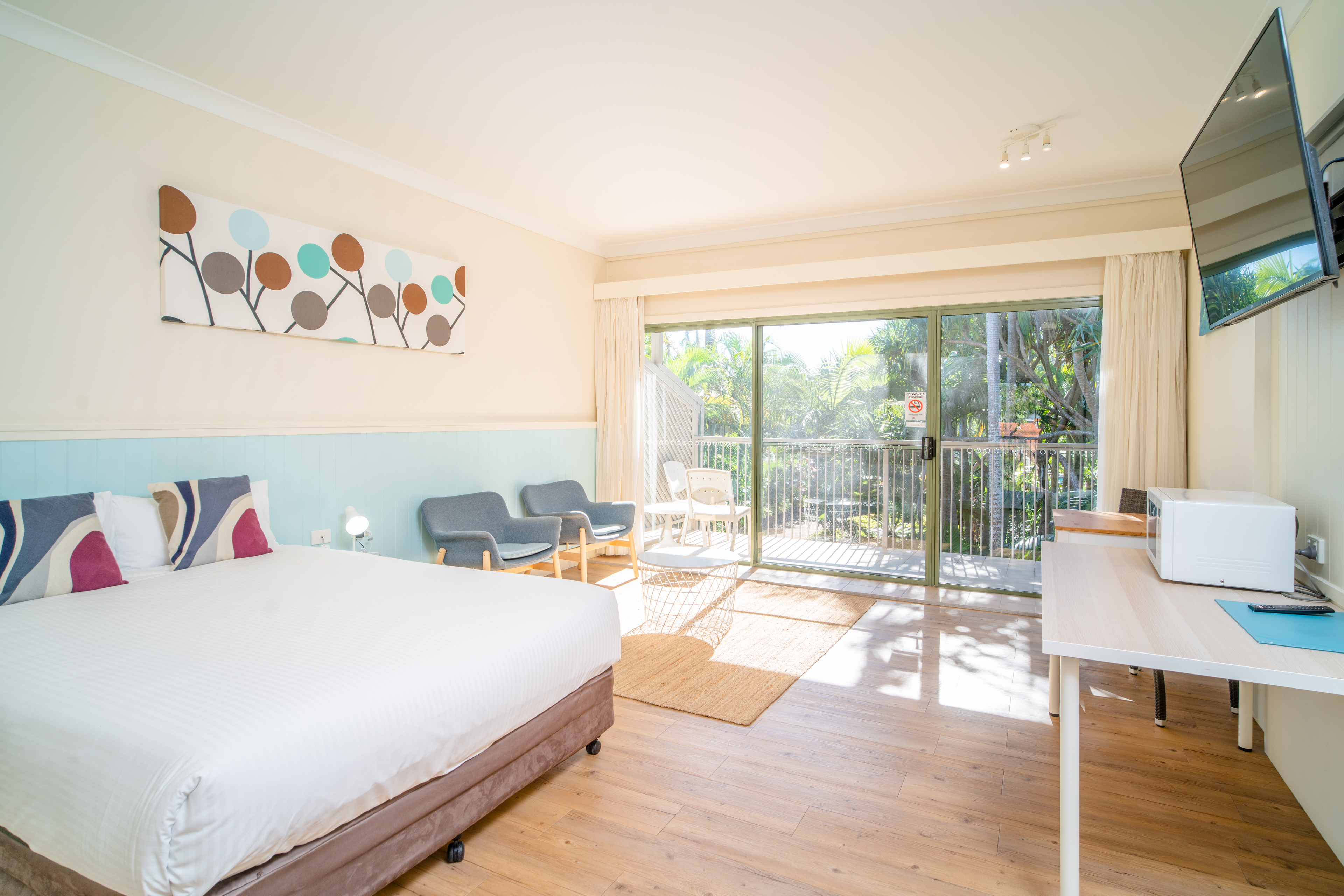 Double Queen Size Bed