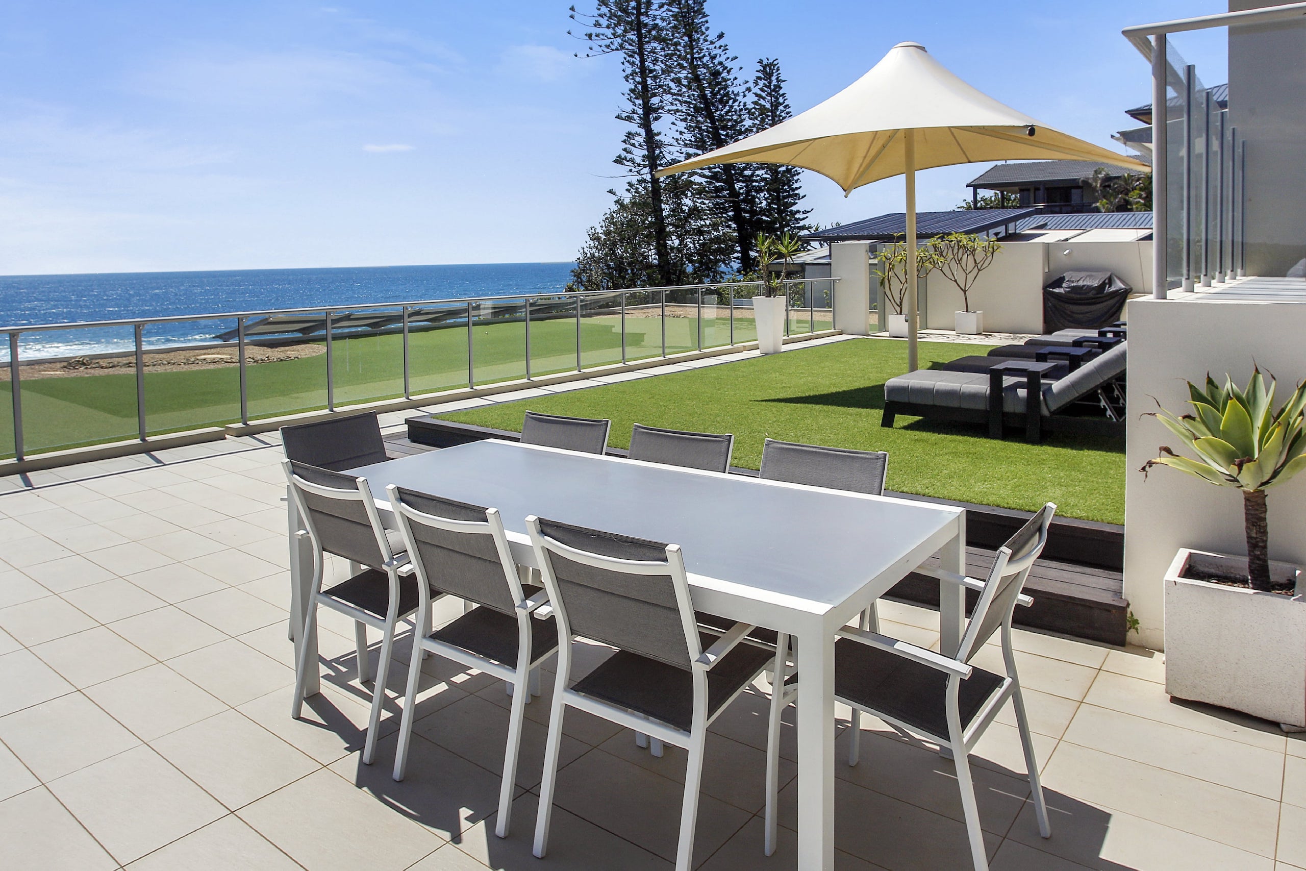 Apartment Four Bedrooms with Views