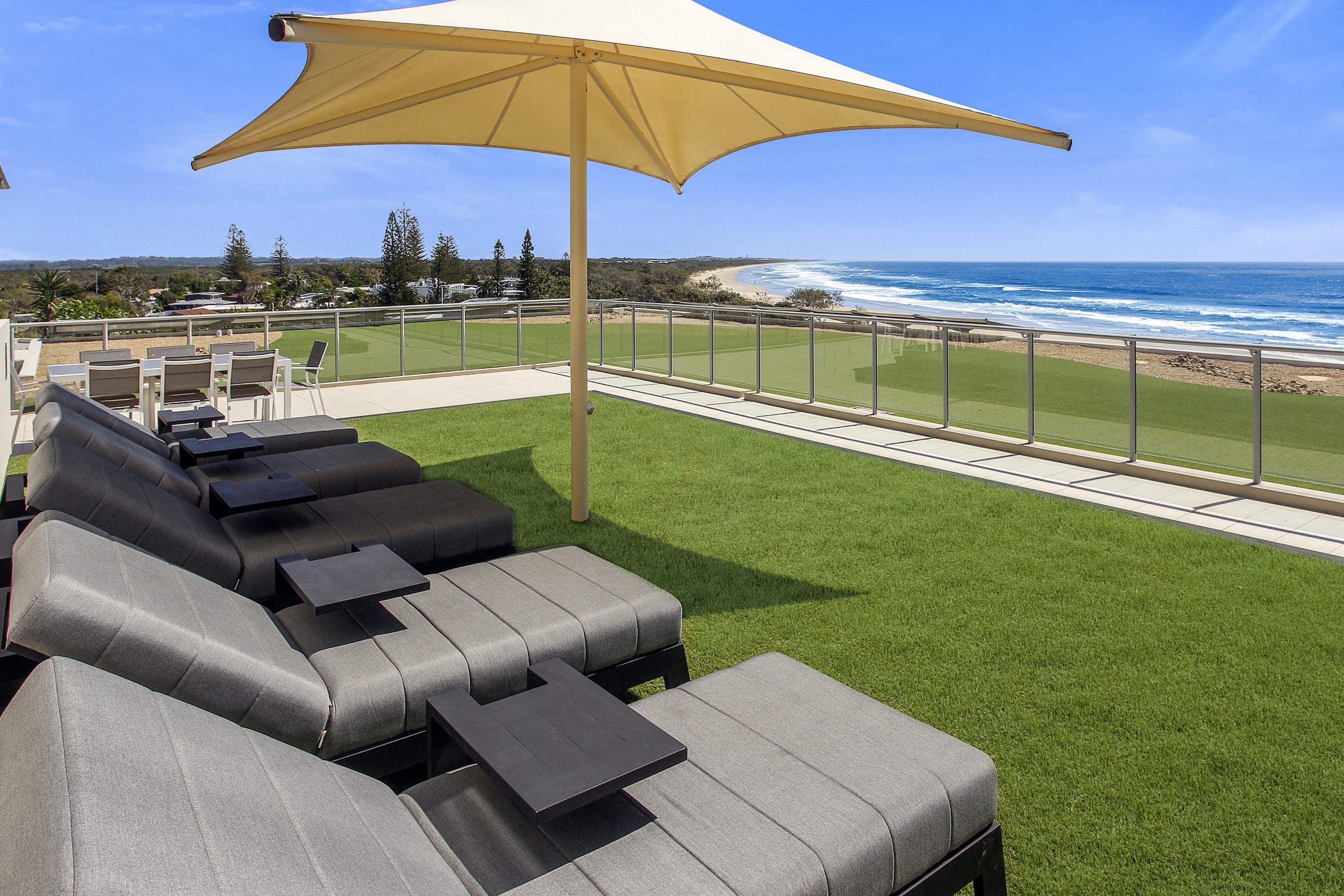 Apartment Four Bedrooms with Views