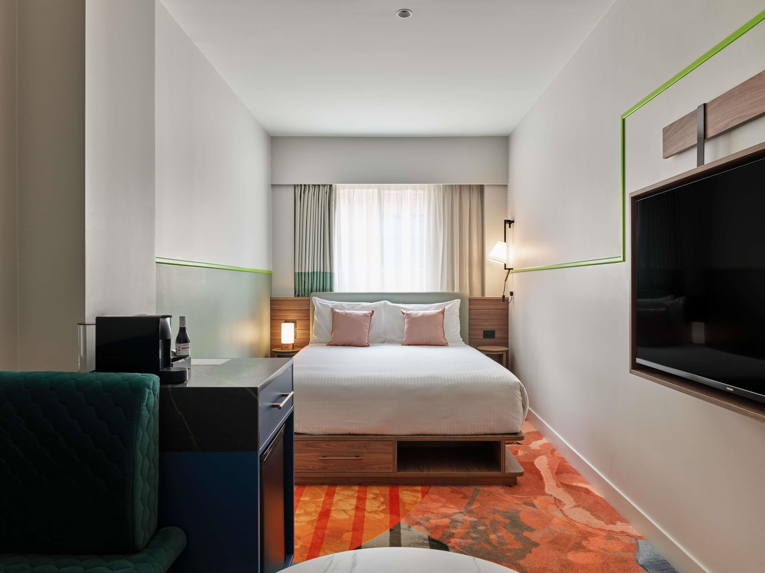 Double Queen Size Bed