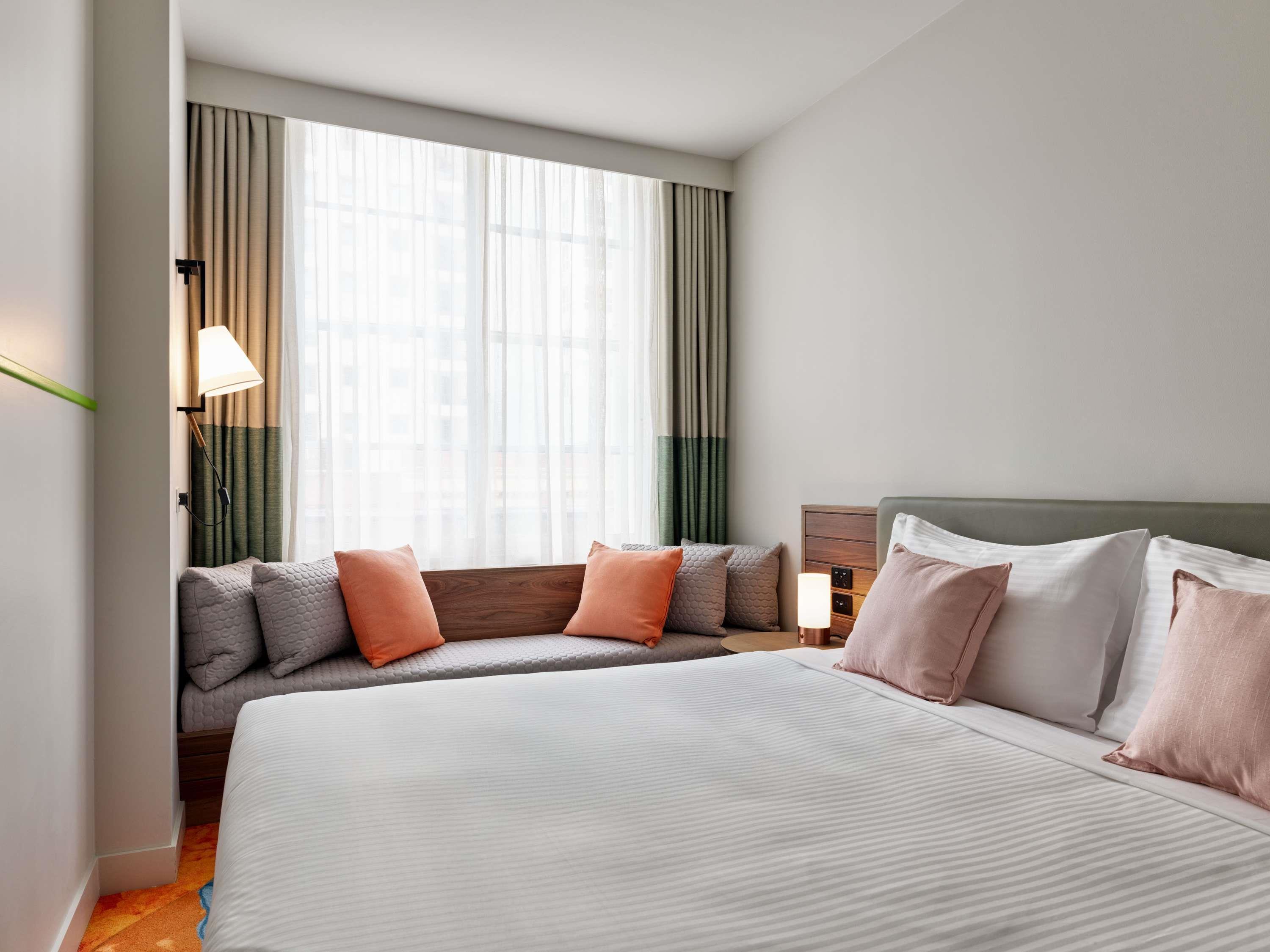 Double Deluxe King Bed